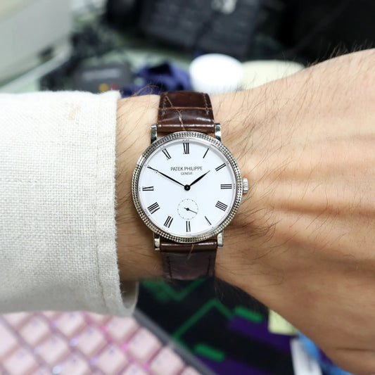 2nd image of Patek Philippe Patek Philippe Calatrava Wristwatch, PreOwned condition