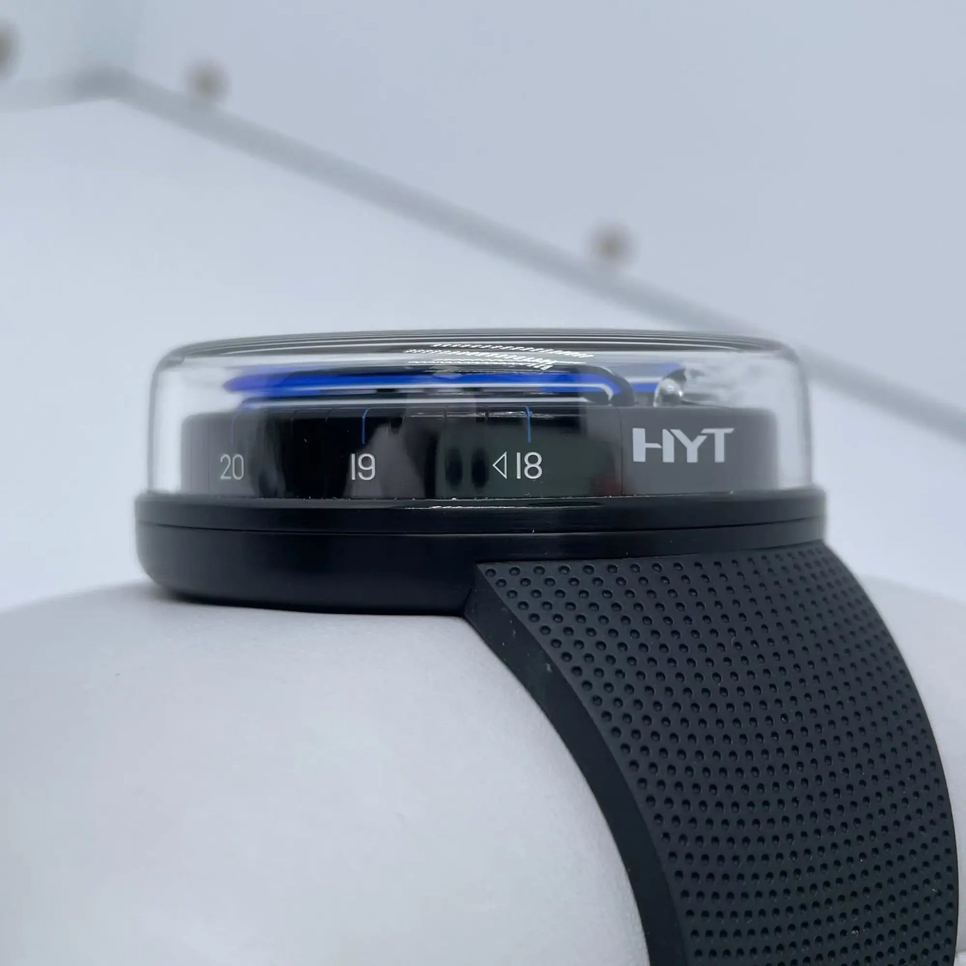5th image of HYT  HYT H0 Blue Night Wristwatch, New condition