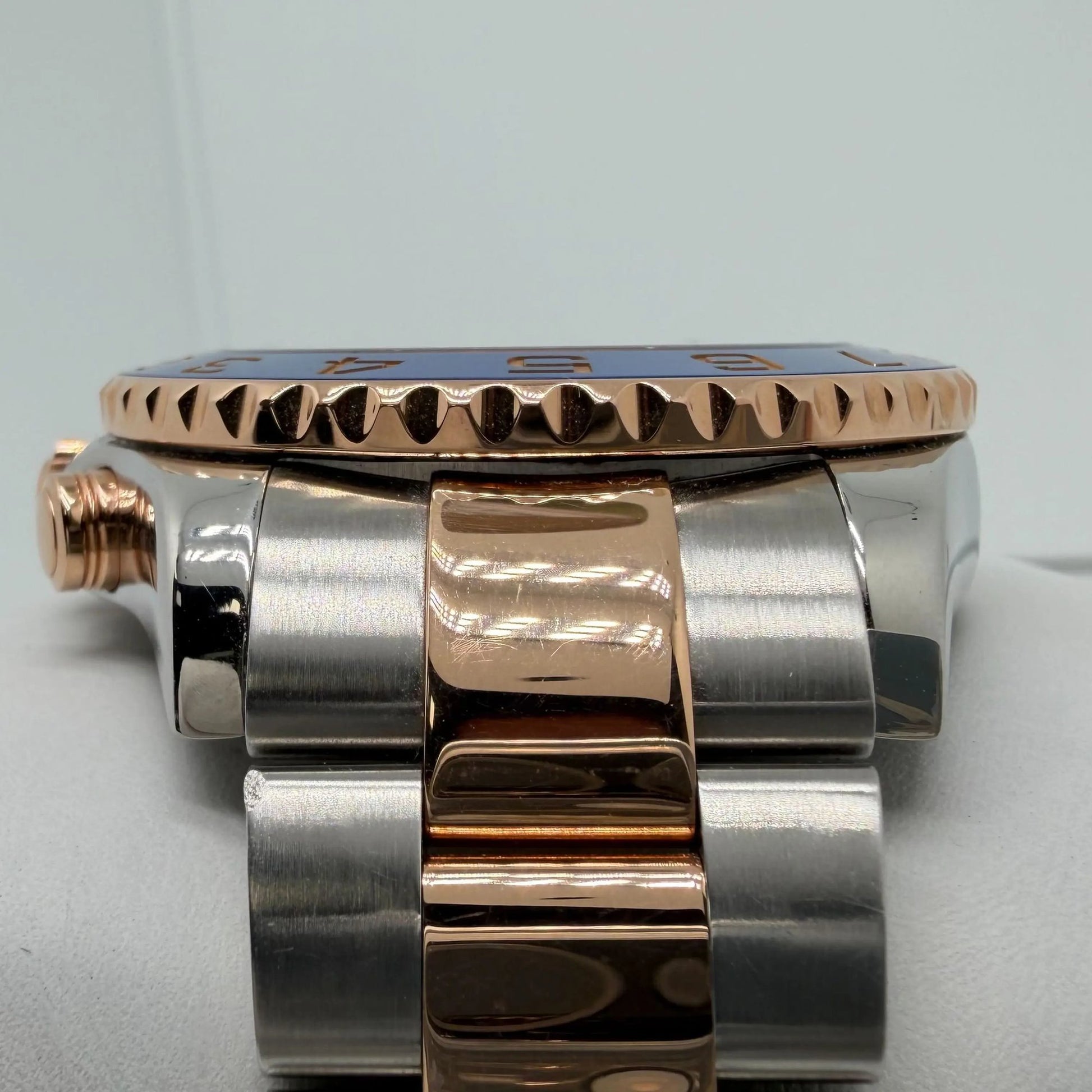 8th image of Rolex Rolex Yacht-Master Wristwatch, PreOwned condition