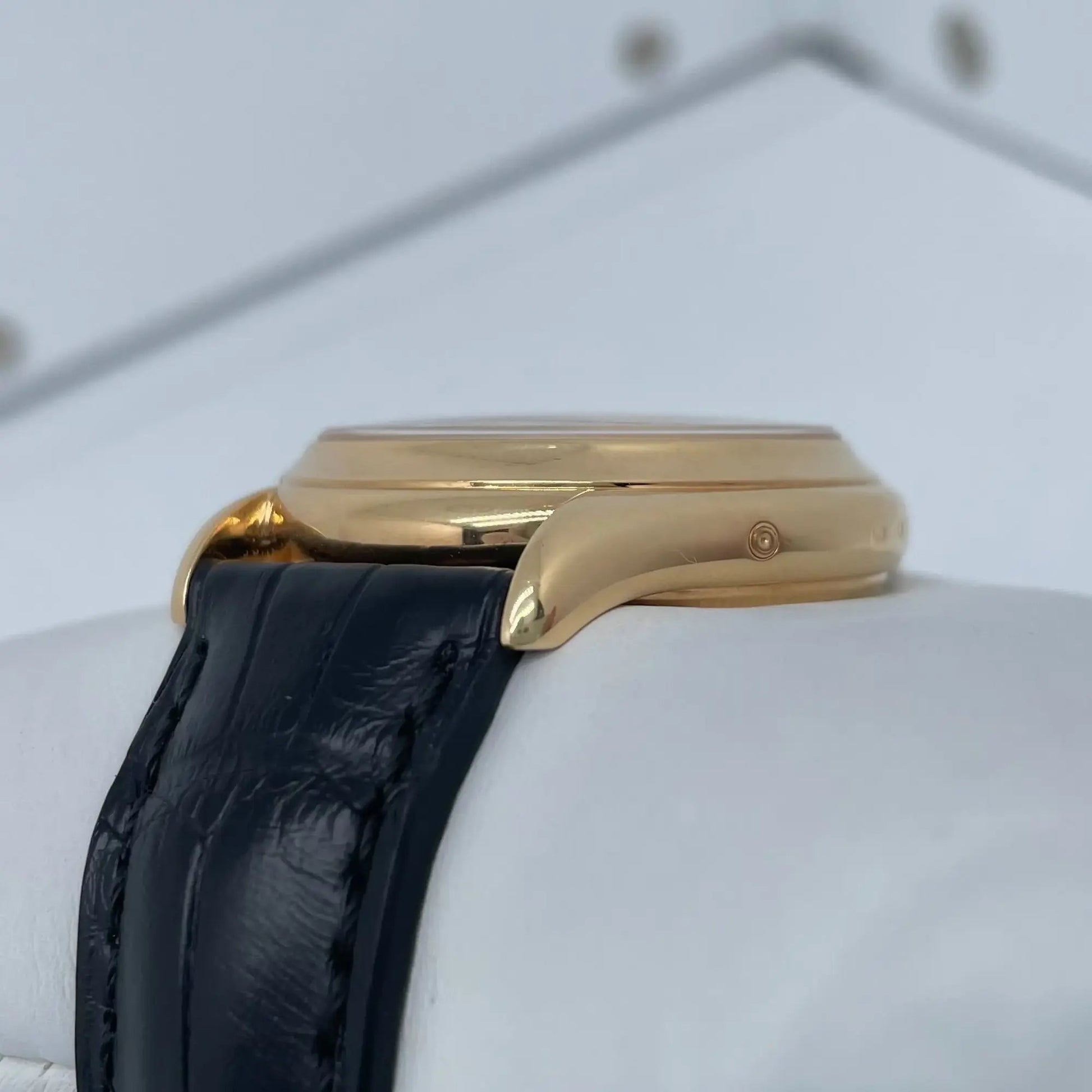 6th image of Patek Philippe  Patek Philippe Annual Calendar Wristwatch, PreOwned condition