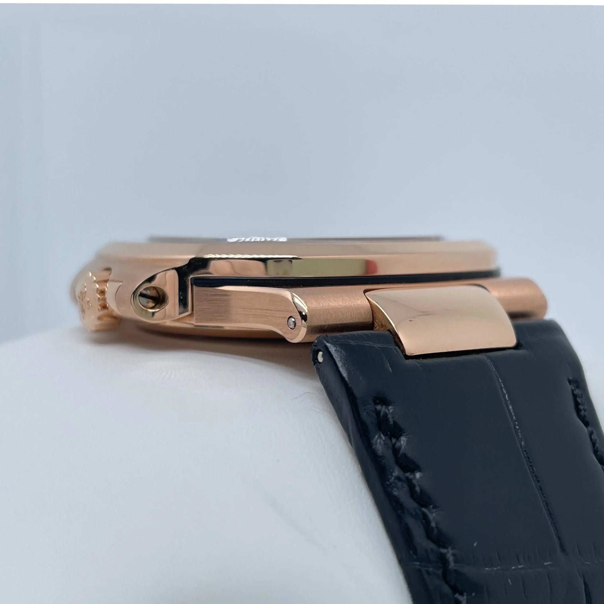 4th image of Patek Philippe Patek Philippe Nautilus Wristwatch, PreOwned condition