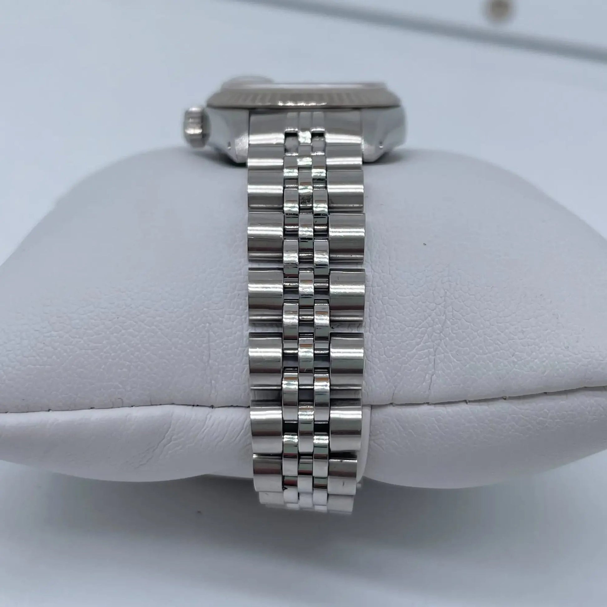 8th image of Rolex Rolex Datejust 69174 Wristwatch, PreOwned condition