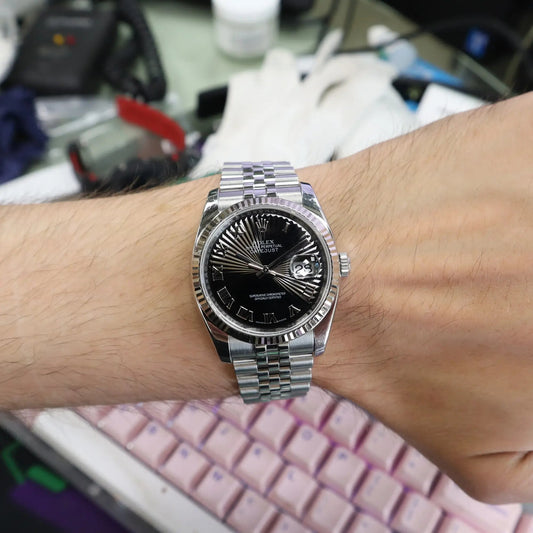 2nd image of Rolex Rolex Datejust Wristwatch, PreOwned condition