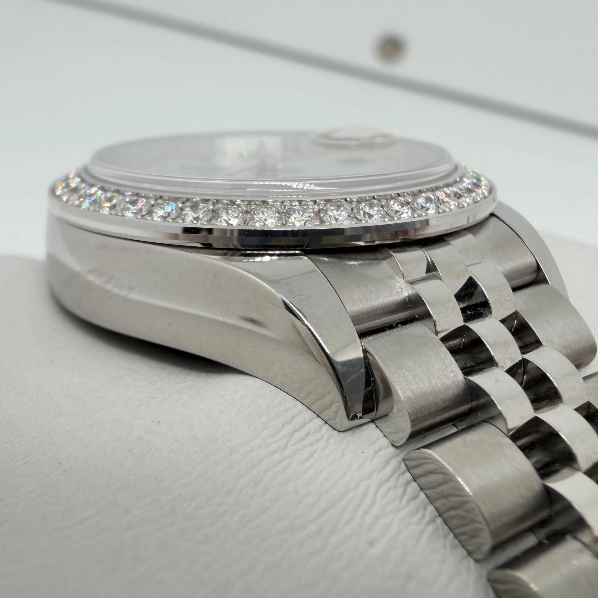 4th image of Rolex Rolex Lady-Datejust 28 Wristwatch, New condition