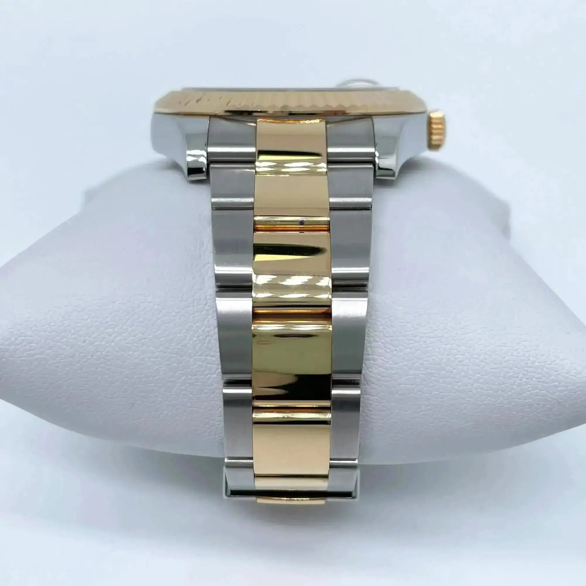 7th image of Rolex Datejust Wristwatch, PreOwned condition