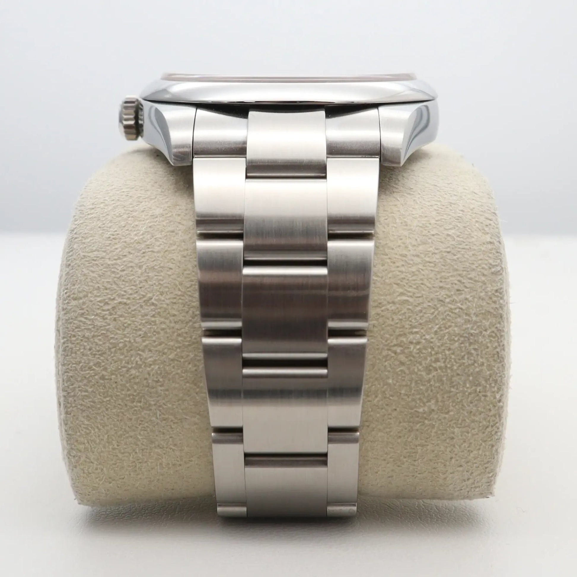 9th image of Rolex Rolex Oyster Perpetual 124300 Wristwatch, PreOwned condition