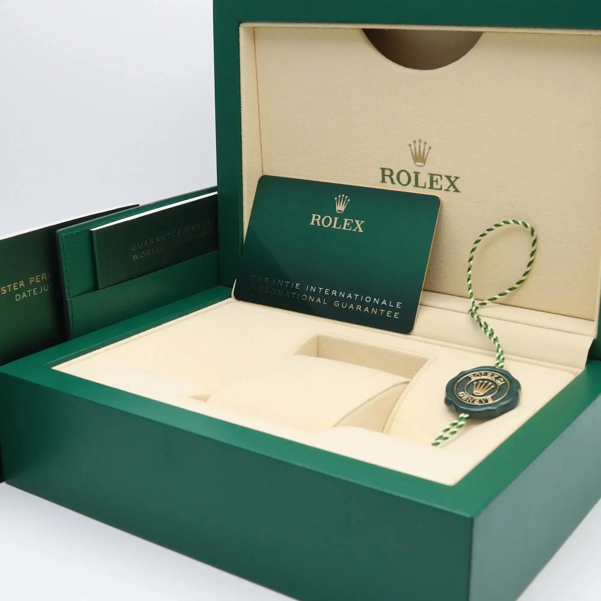 4th image of Rolex Rolex Datejust 126334 Wristwatch, PreOwned condition