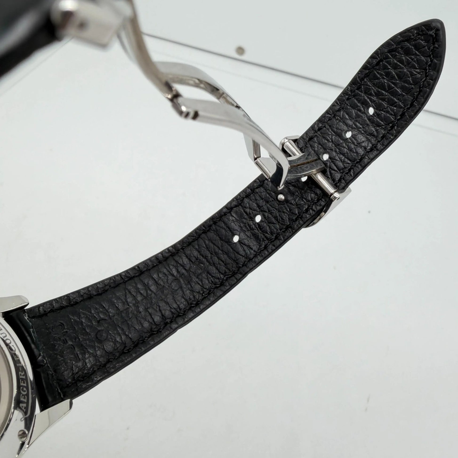 10th image of Jaeger-LeCoultre Jaeger-LeCoultre Master Calendar Wristwatch, PreOwned condition