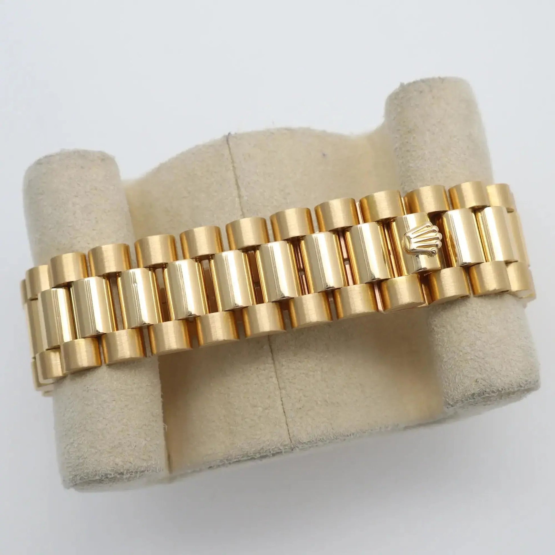 10th image of Rolex Rolex Day-Date 18038 Wristwatch, PreOwned condition