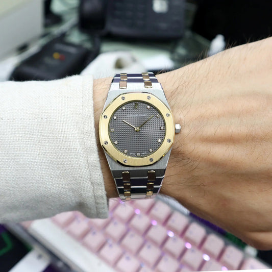 2nd image of Audemars Piguet Royal Oak Wristwatch, PreOwned condition
