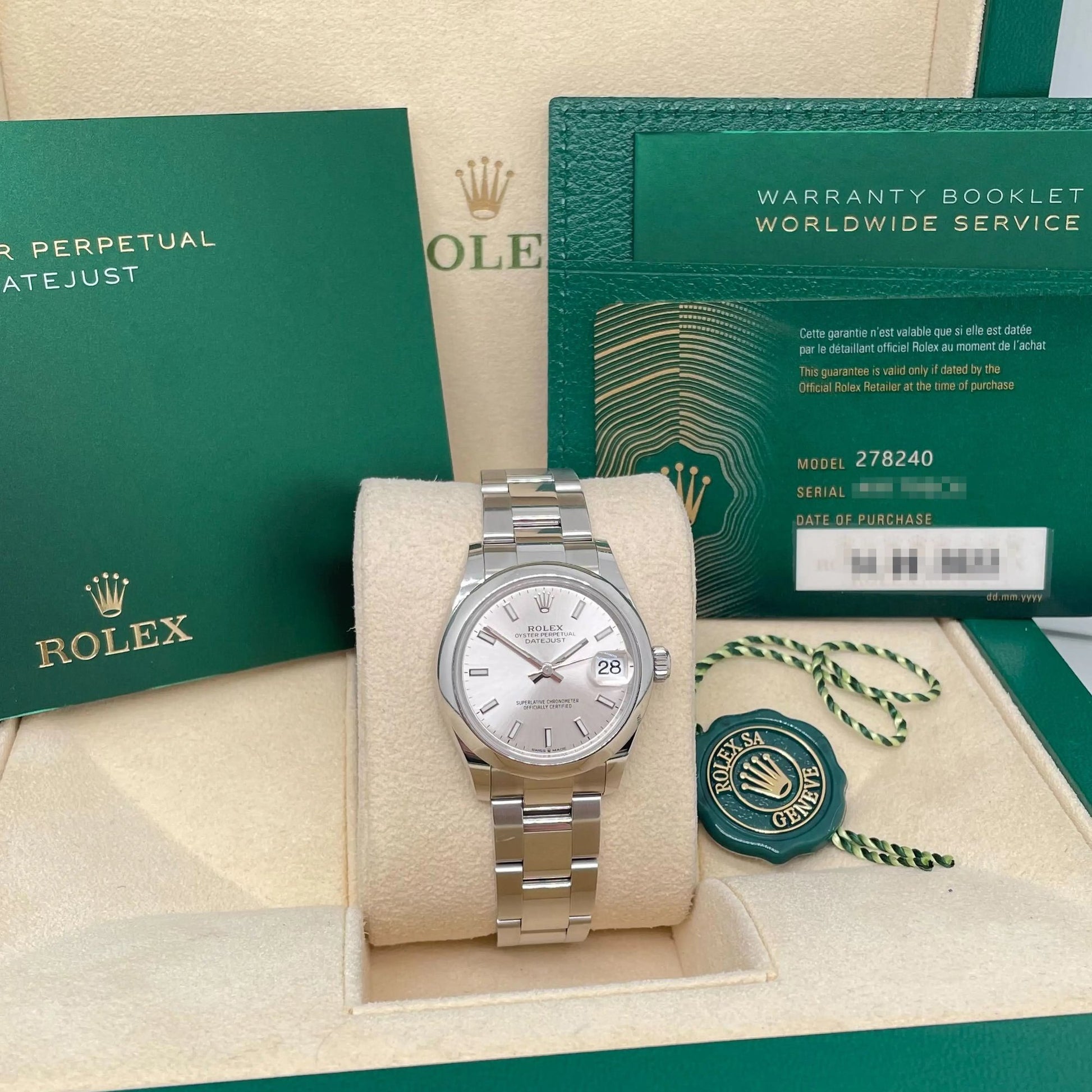 3rd image of Rolex Datejust  Wristwatch, PreOwned condition