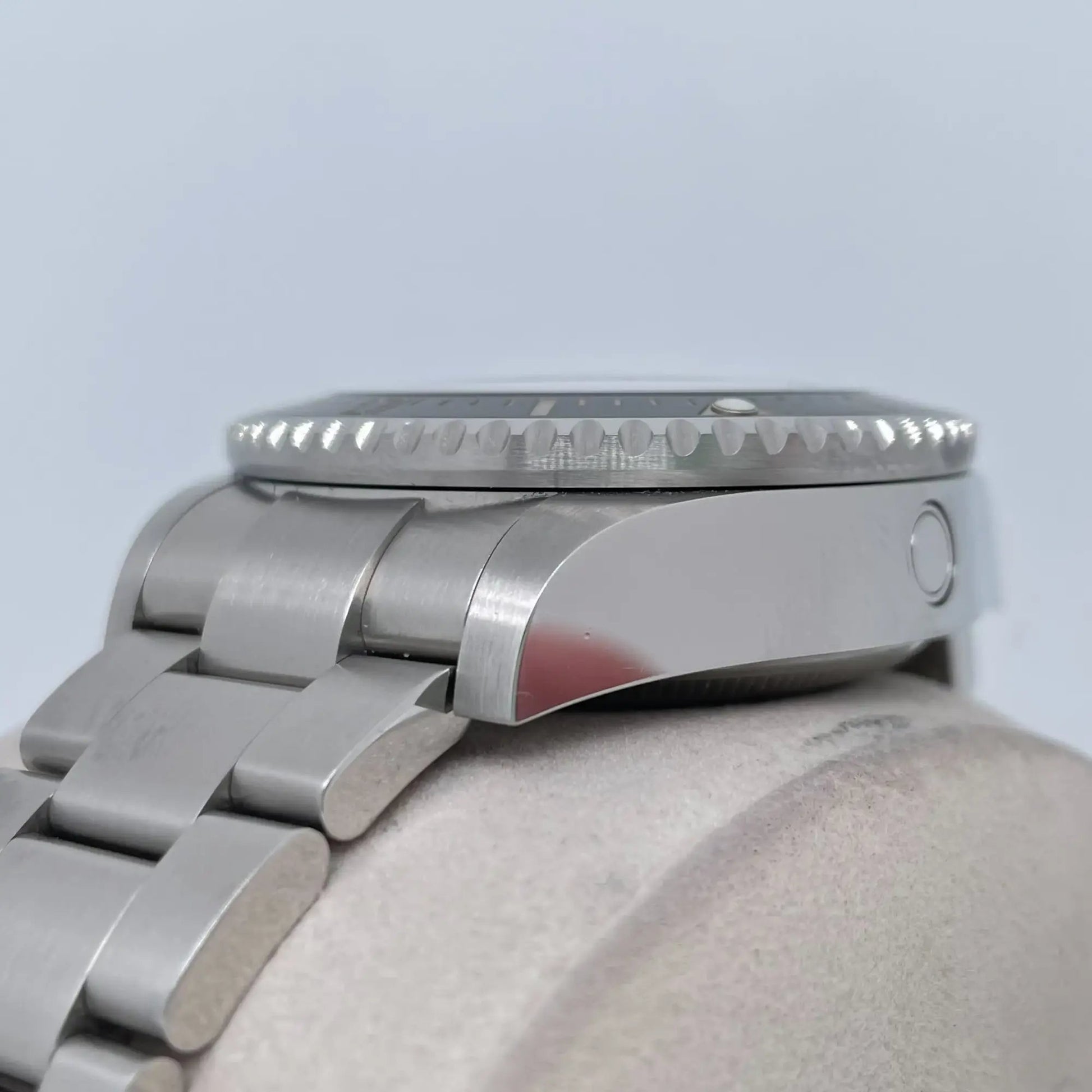 7th image of Rolex Rolex Sea-Dweller  Wristwatch, PreOwned condition