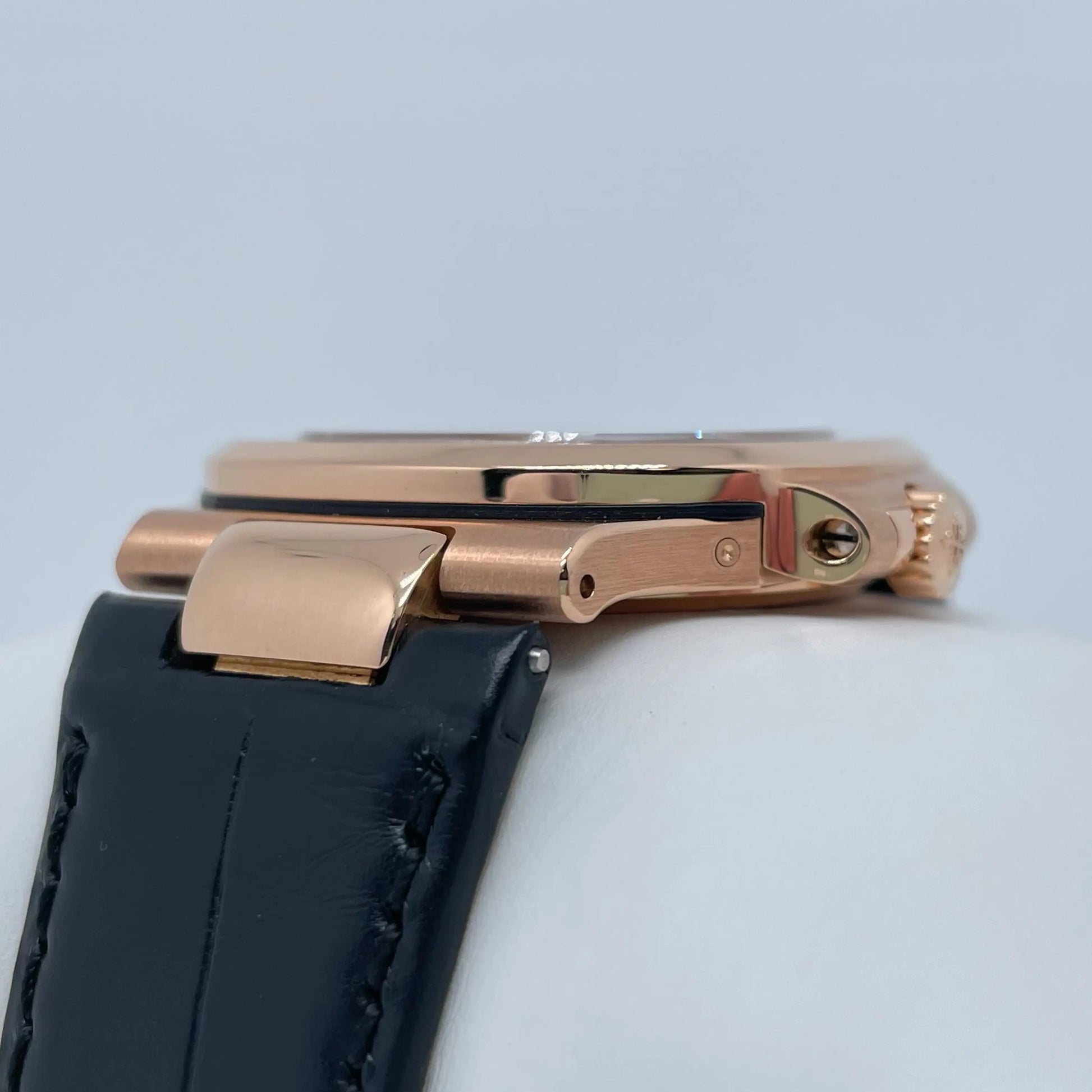 3rd image of Patek Philippe Patek Philippe Nautilus Wristwatch, PreOwned condition