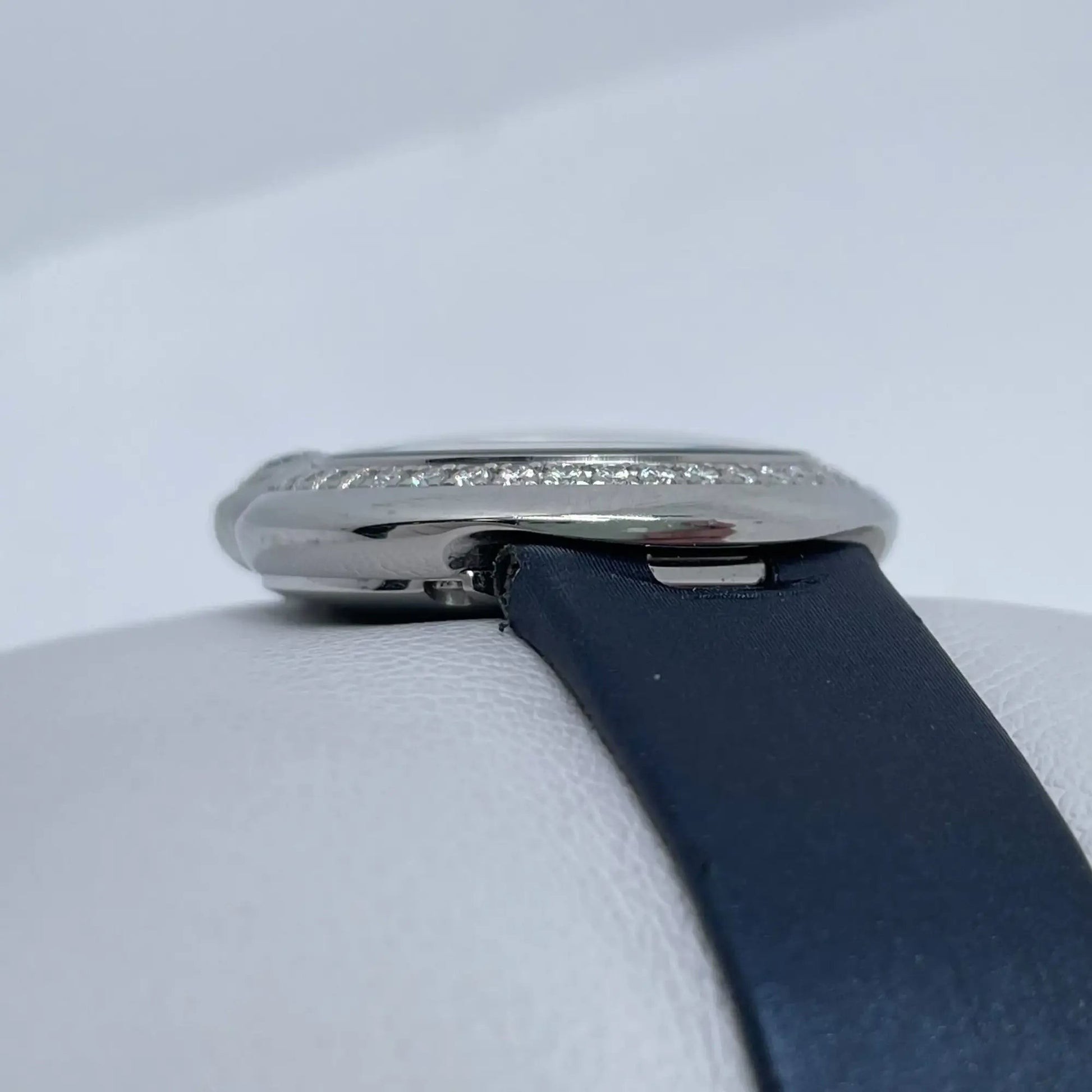 3rd image of Cartier W4BL0002 Wristwatch, PreOwned condition