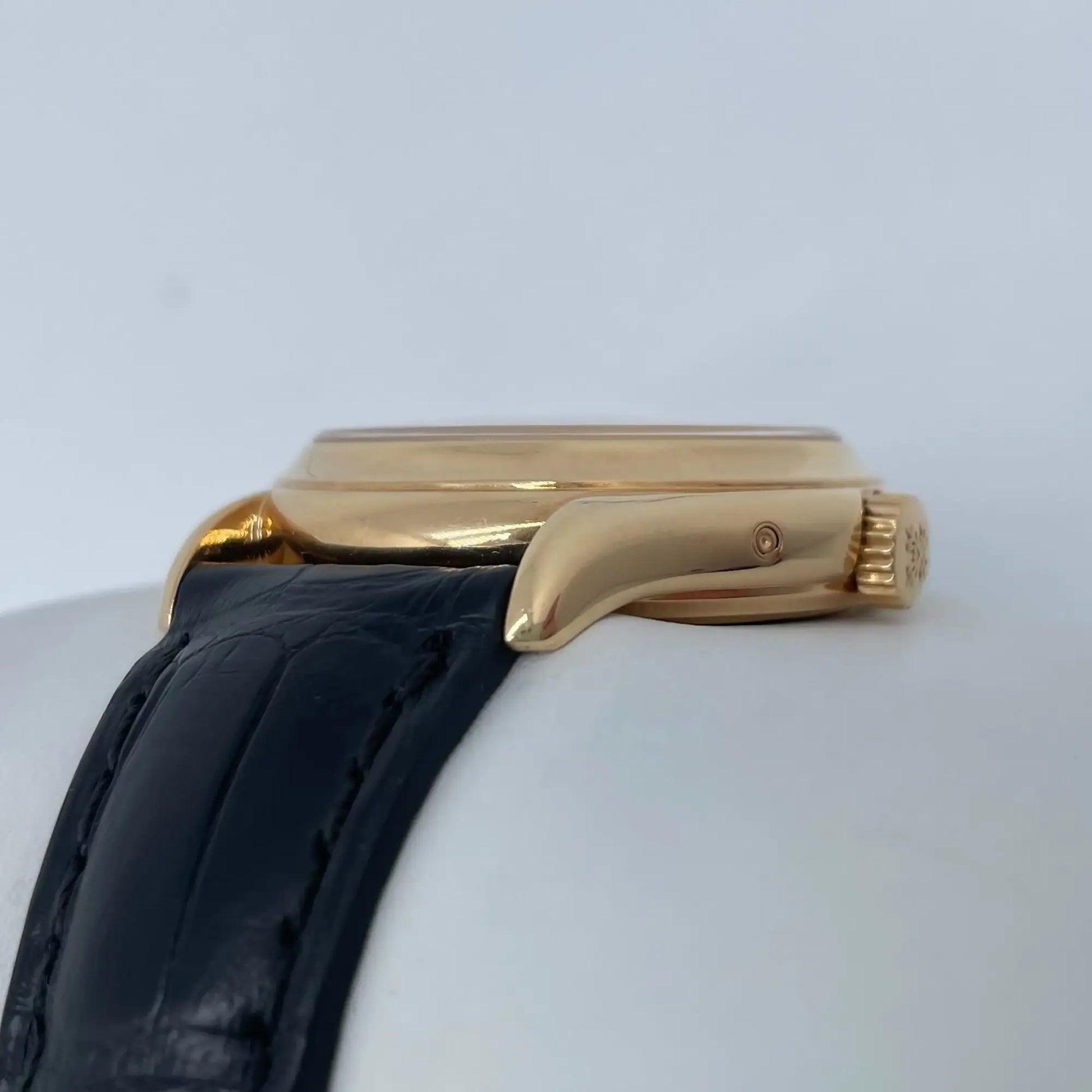 4th image of Patek Philippe  Patek Philippe Annual Calendar Wristwatch, PreOwned condition
