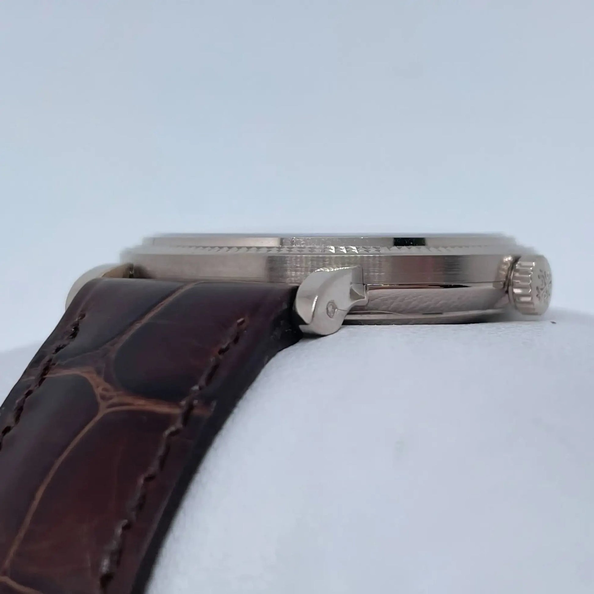 6th image of Patek Philippe Patek Philippe Calatrava Wristwatch, PreOwned condition