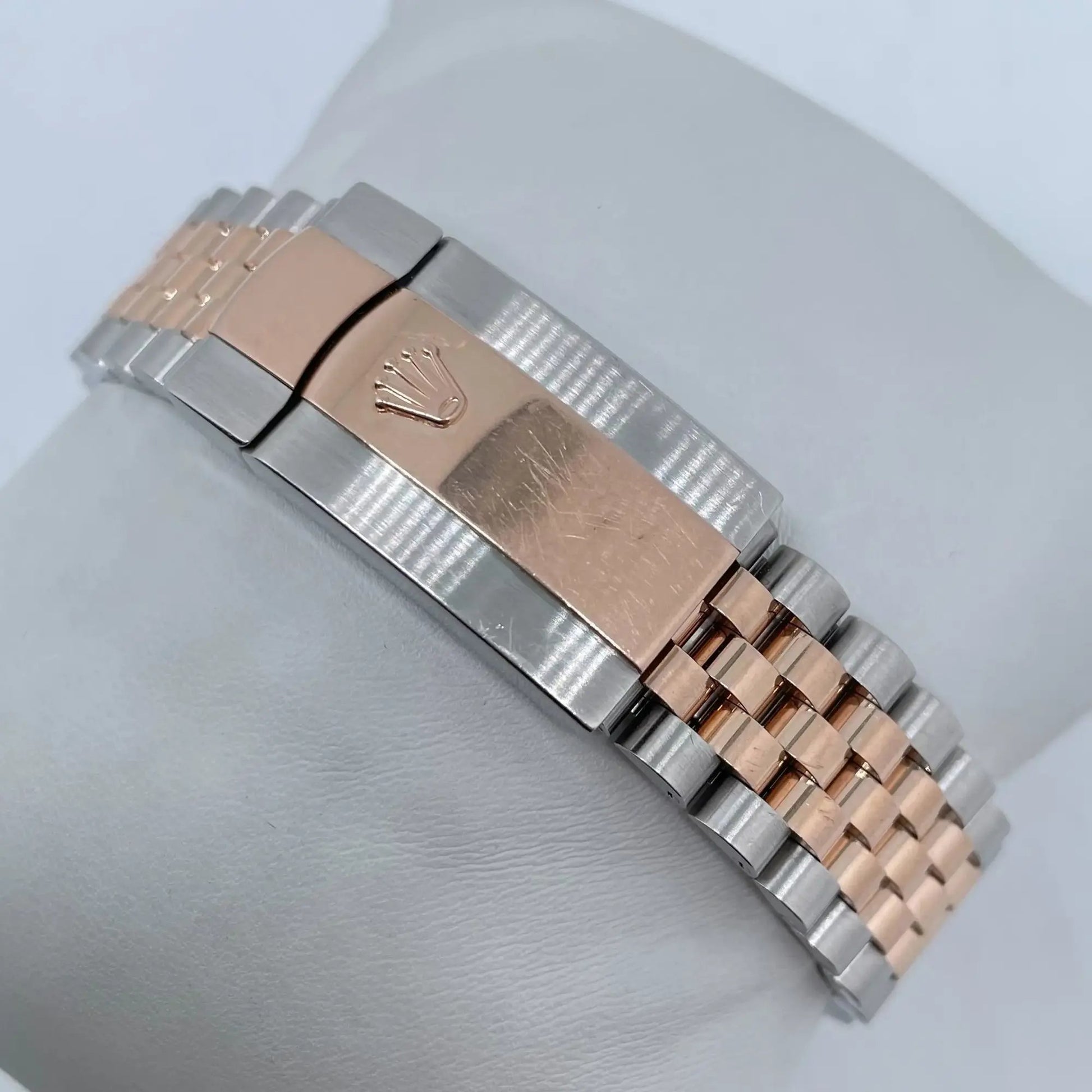 13th image of Rolex Datejust Wristwatch, PreOwned condition
