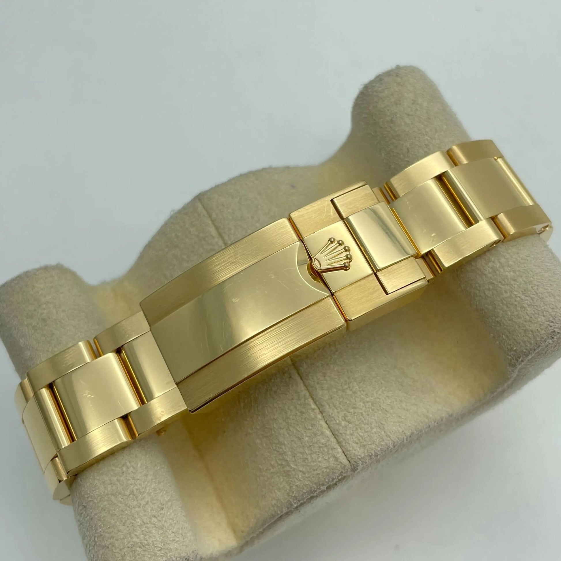 12th image of Rolex Rolex Cosmograph Daytona 116508 Wristwatch, PreOwned condition