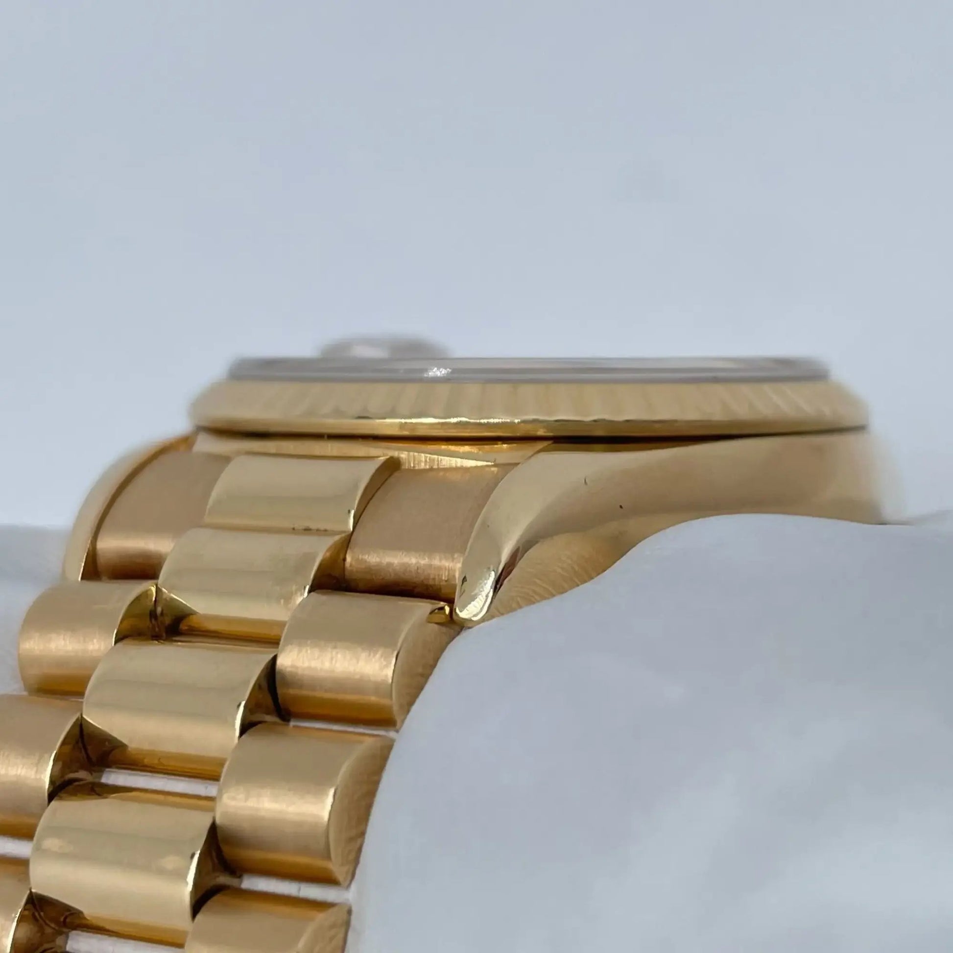 7th image of Rolex Rolex Day-Date 18238 Wristwatch, PreOwned condition