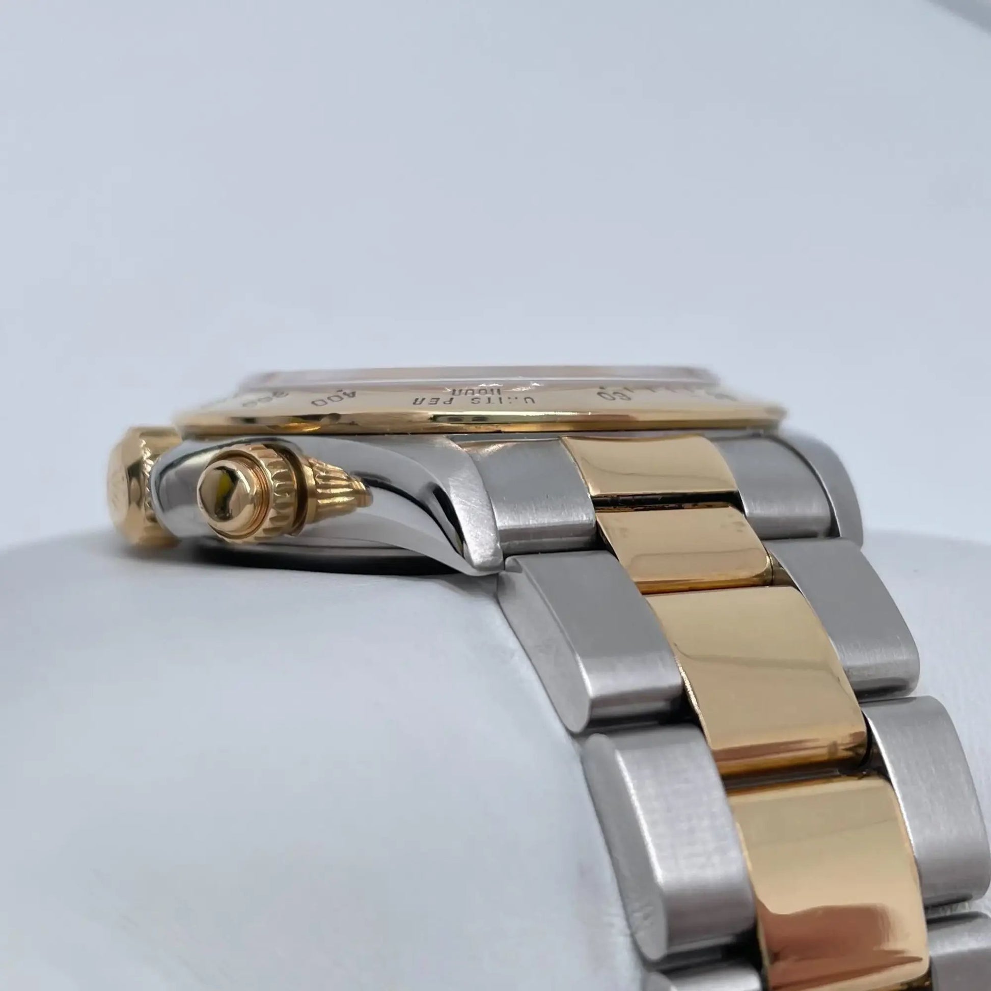 3rd image of Rolex Rolex Daytona 16523 Wristwatch, PreOwned condition