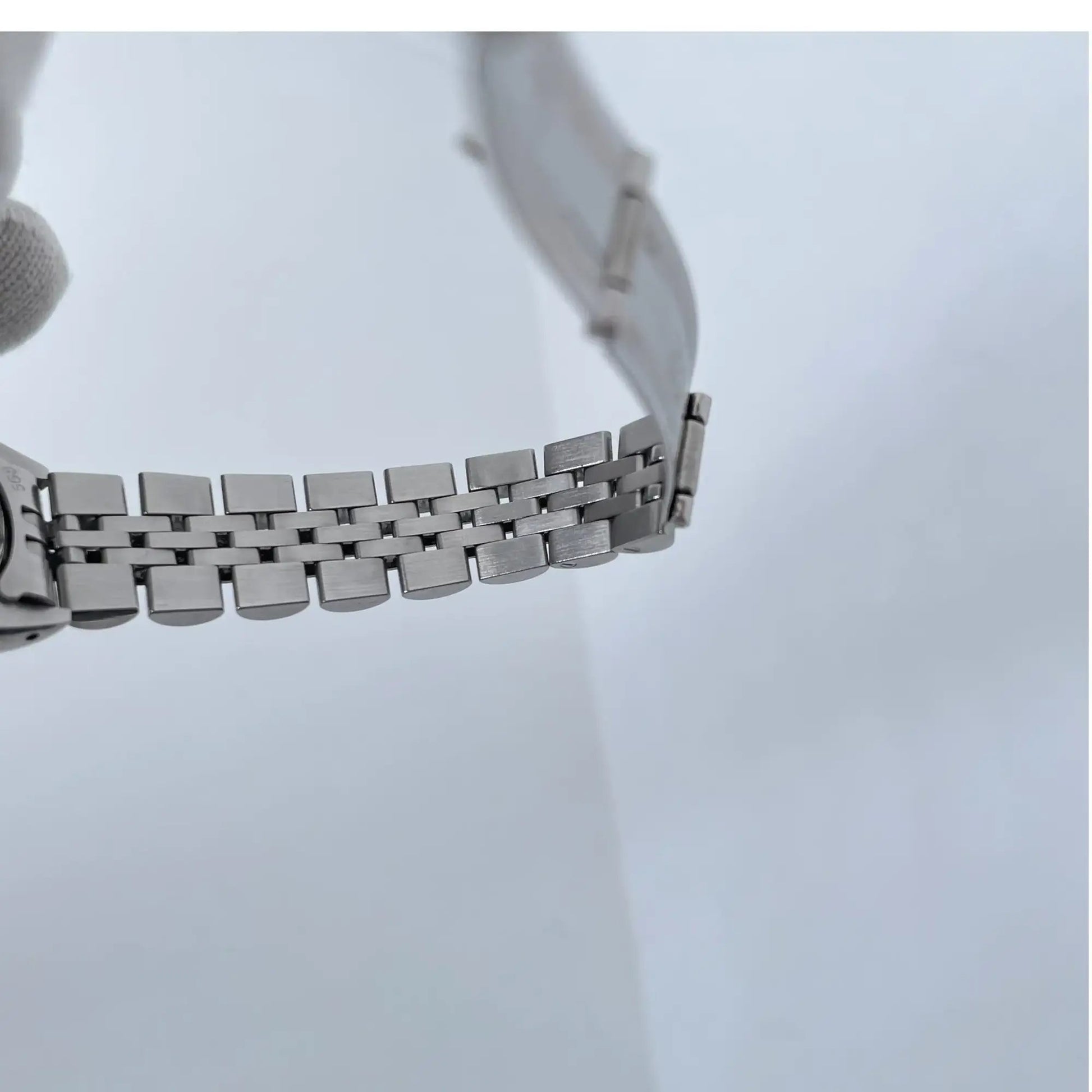 10th image of Rolex Rolex Datejust 69174 Wristwatch, PreOwned condition