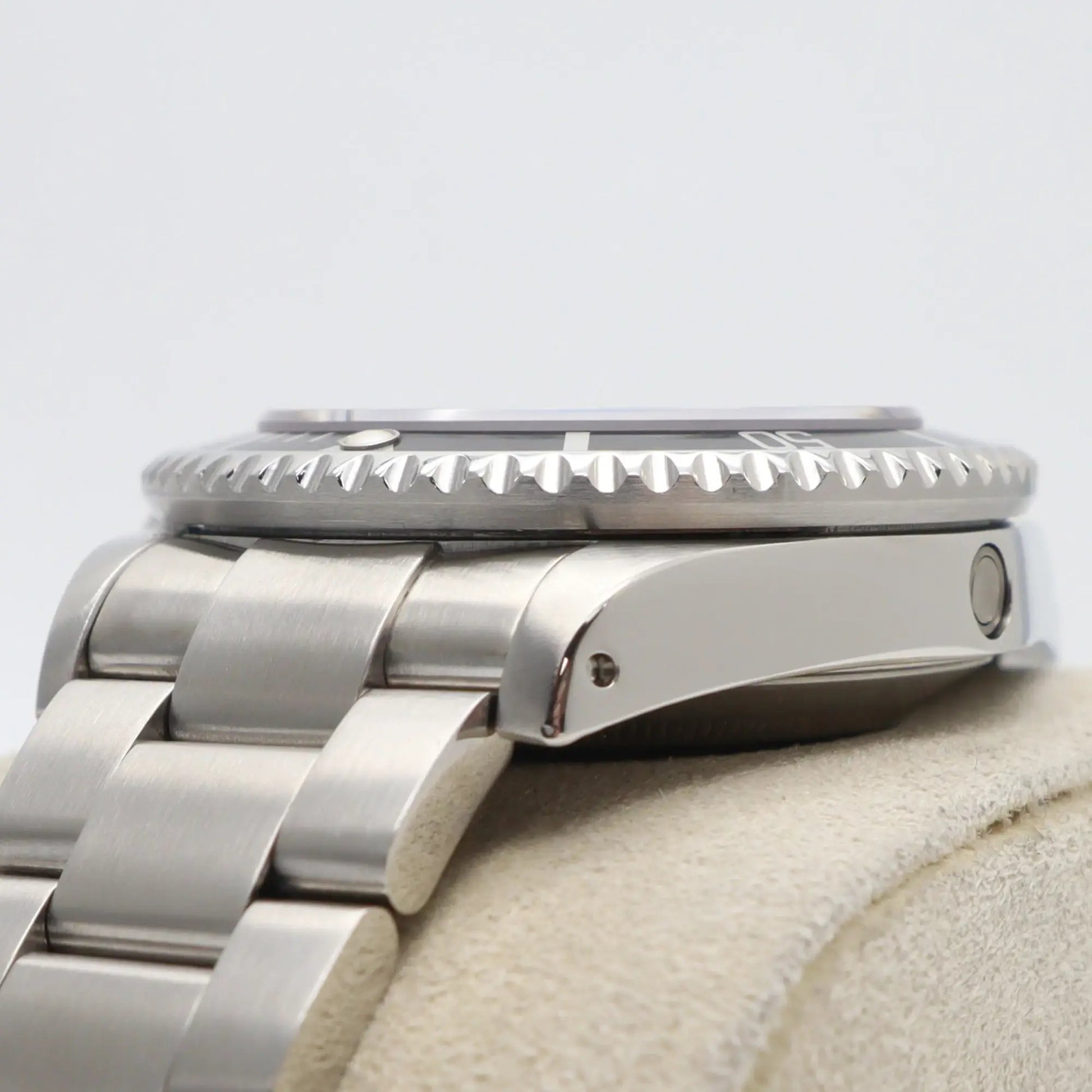 7th image of Rolex Rolex Sea-Dweller 16600 Wristwatch, PreOwned condition