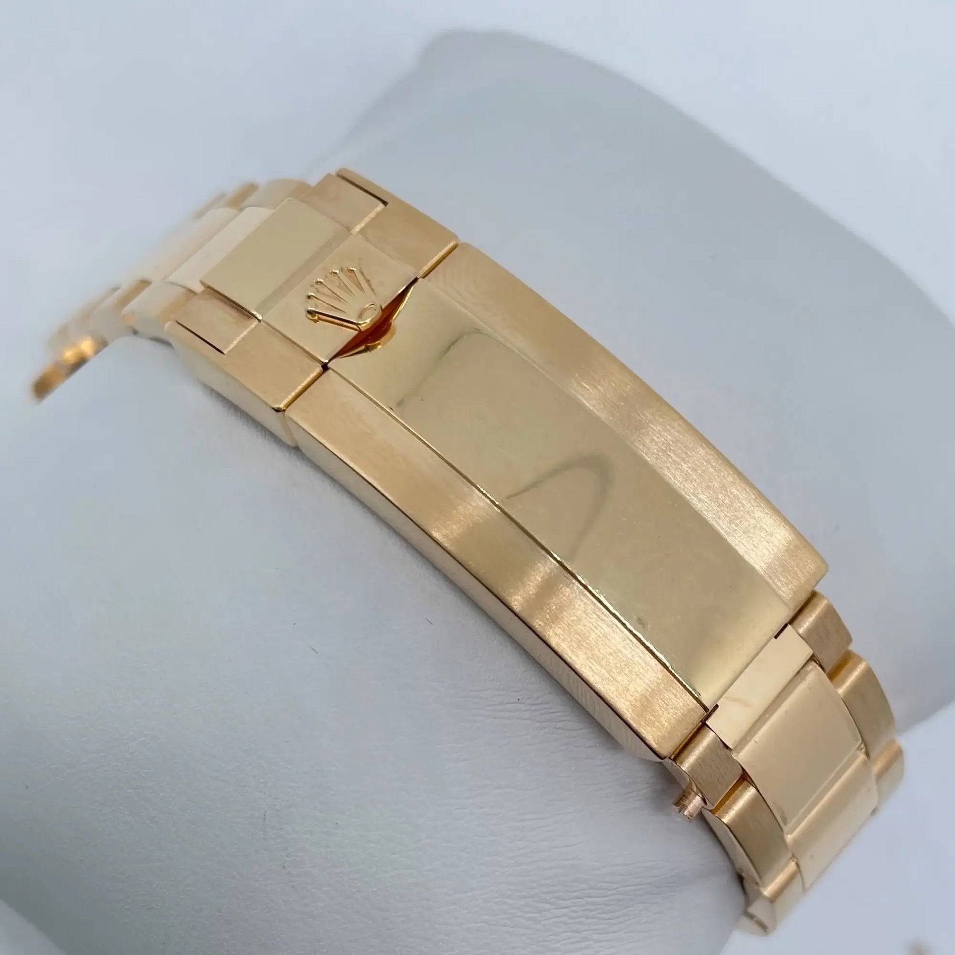 12th image of Rolex Rolex Submariner  Wristwatch, PreOwned condition