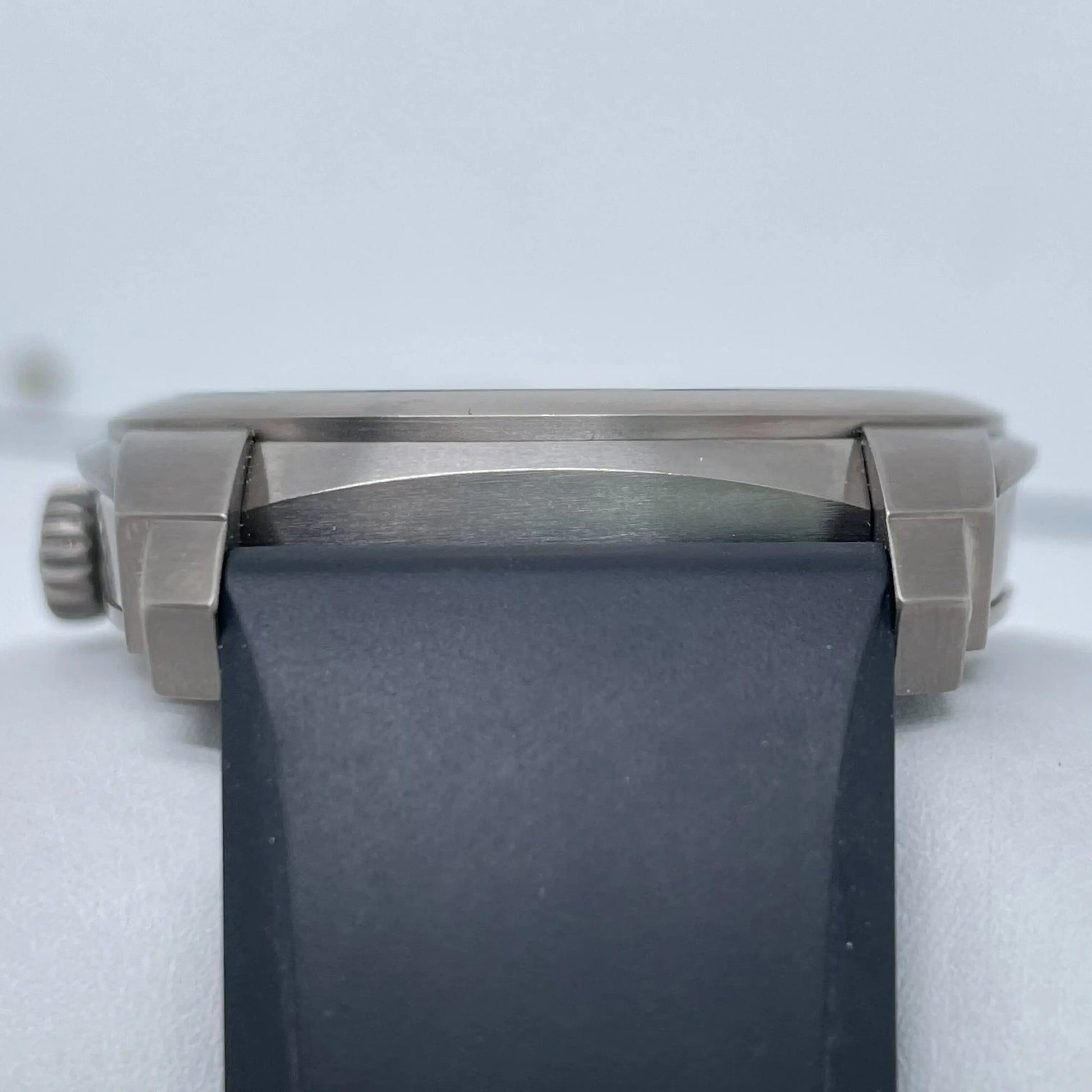 8th image of Vacheron Constantin Quai de l'Ile Wristwatch, PreOwned condition