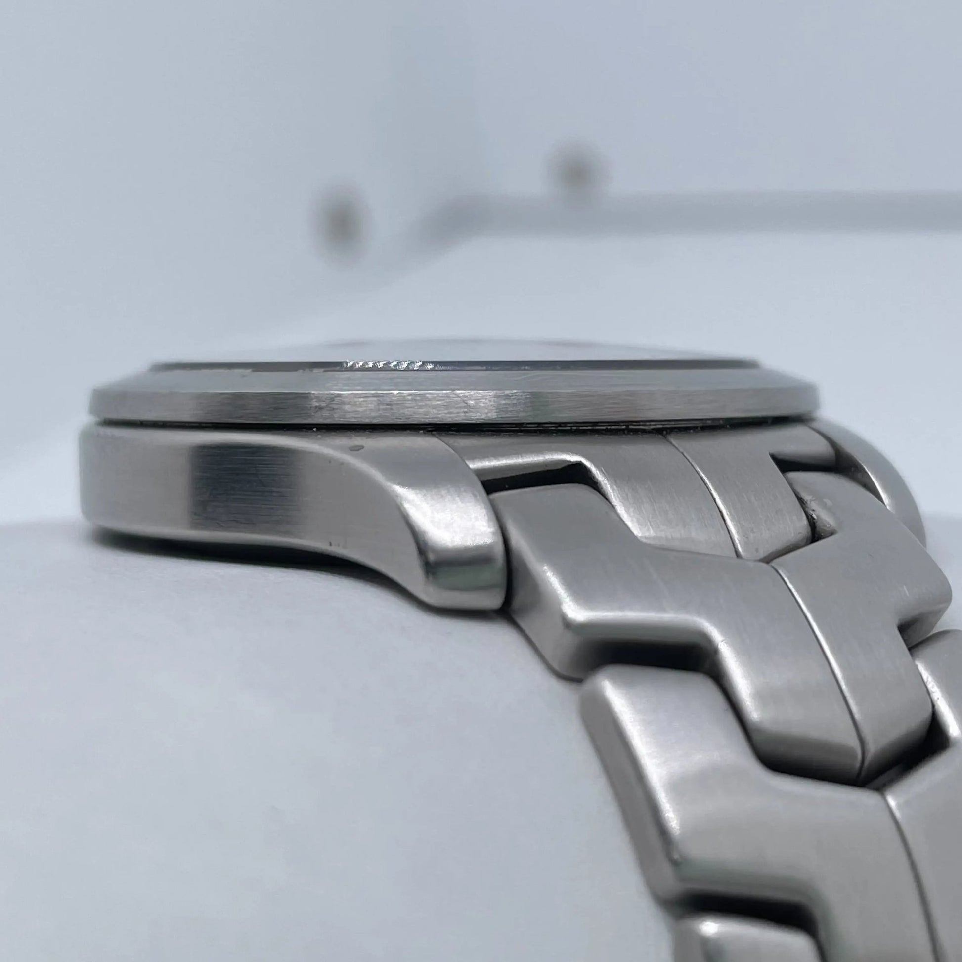 5th image of TAG Heuer  TAG Heuer Link Wristwatch, PreOwned condition