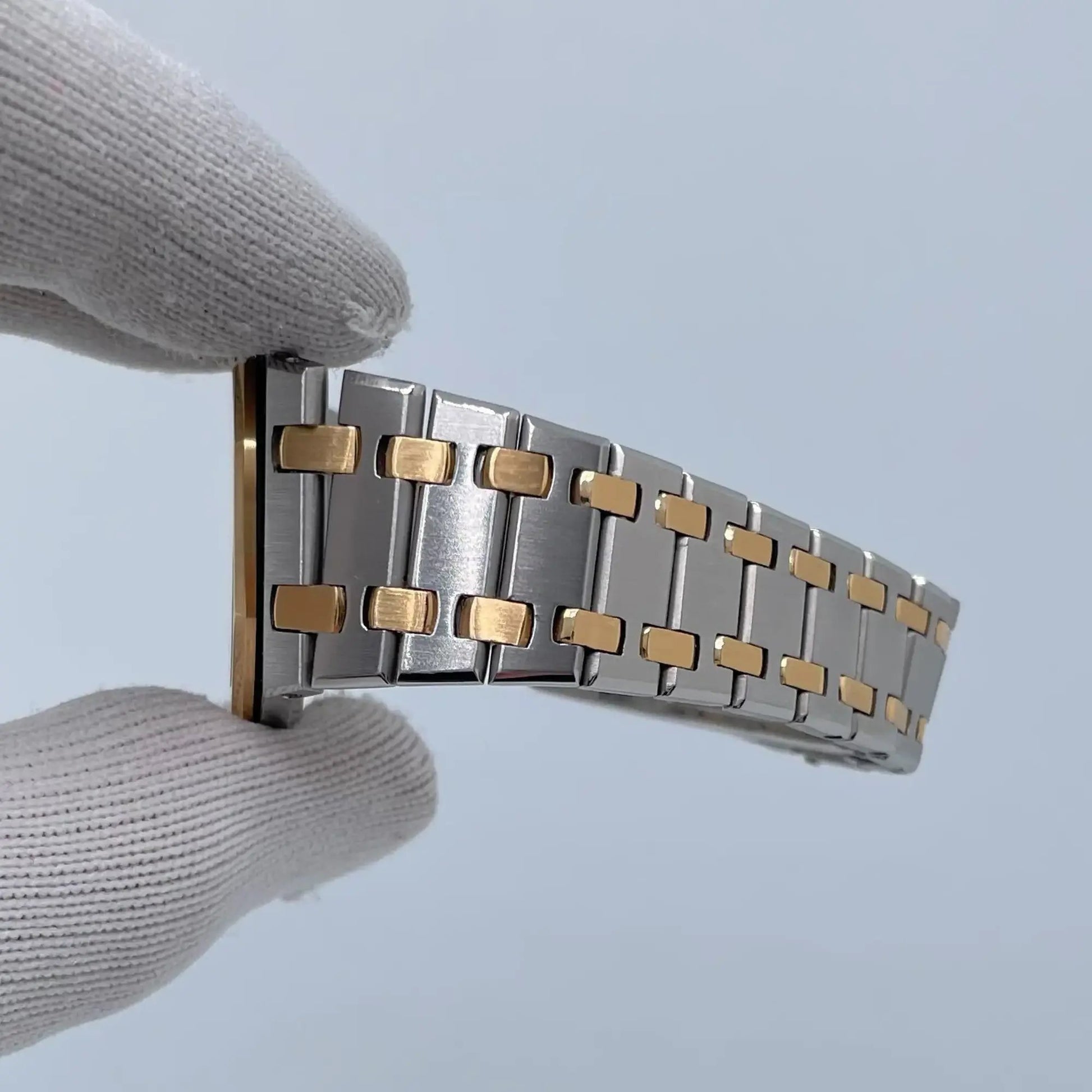 12th image of Audemars Piguet Royal Oak Wristwatch, PreOwned condition