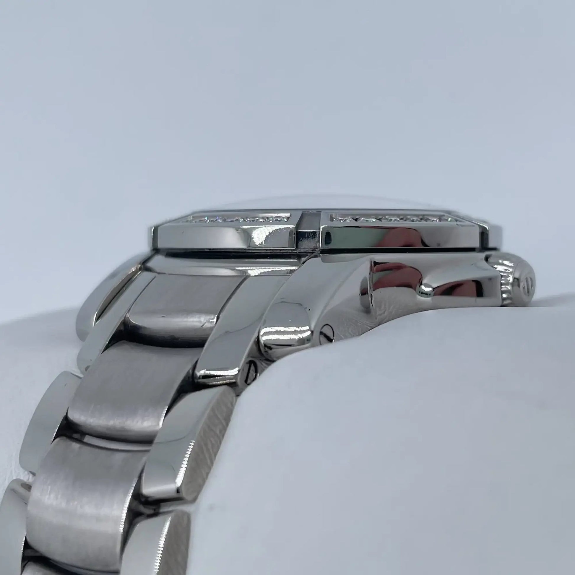 4th image of Baume & Mercier Capeland  Wristwatch, PreOwned condition