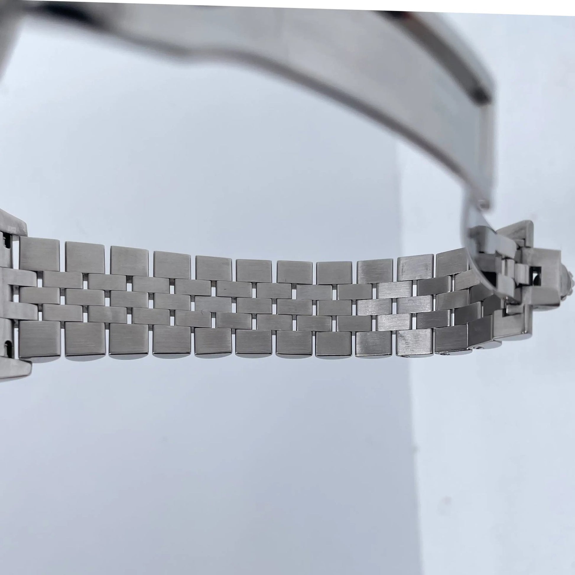 11th image of Rolex Rolex Datejust 116244 Wristwatch, PreOwned condition