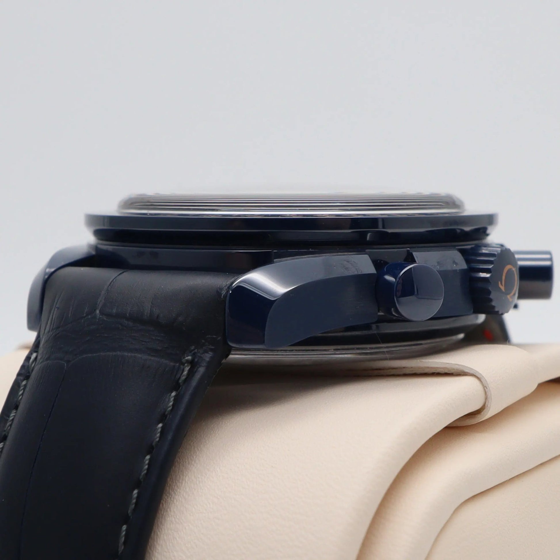 5th image of OMEGA Omega Speedmaster Wristwatch, New condition