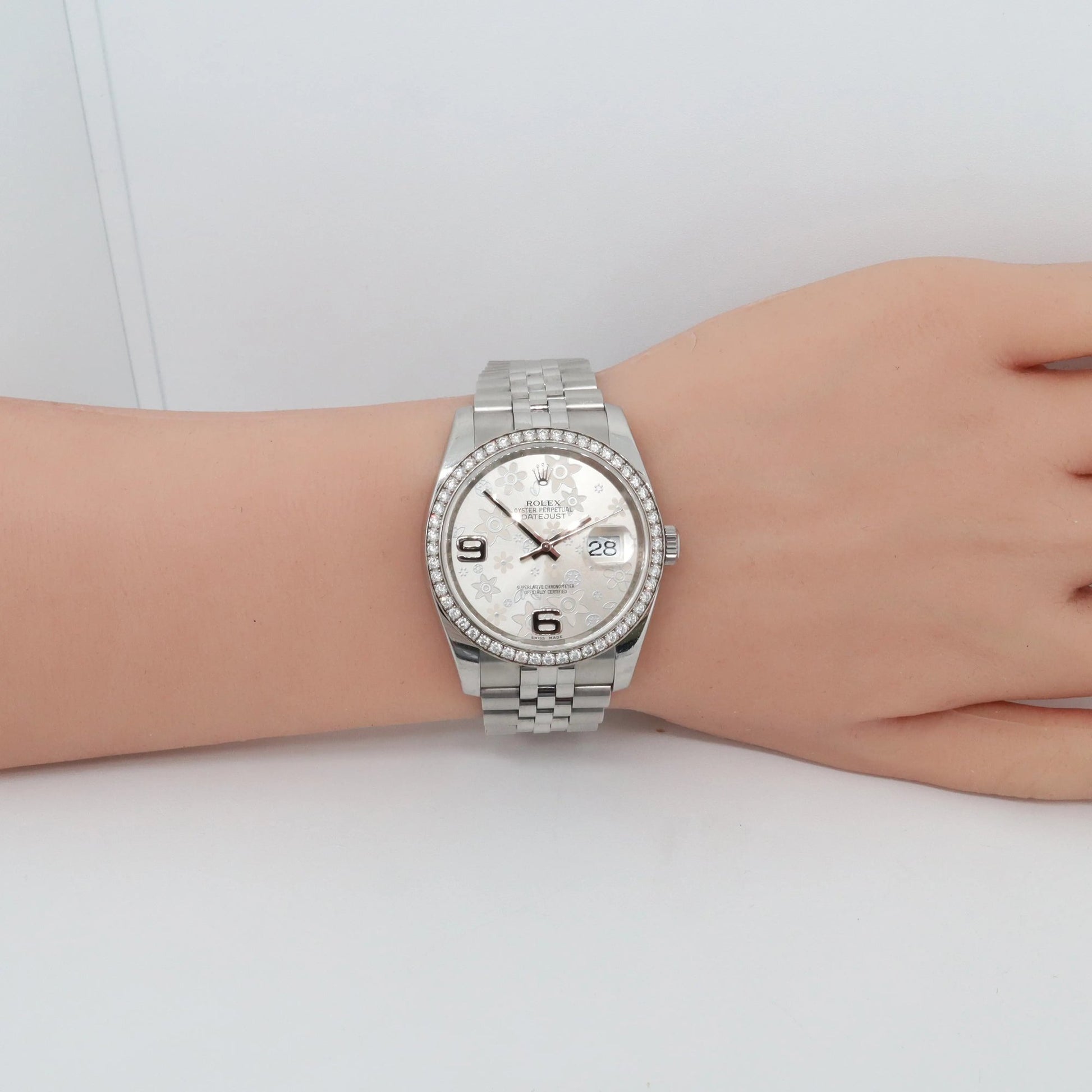 3rd image of Rolex Rolex Datejust 116244 Wristwatch, PreOwned condition