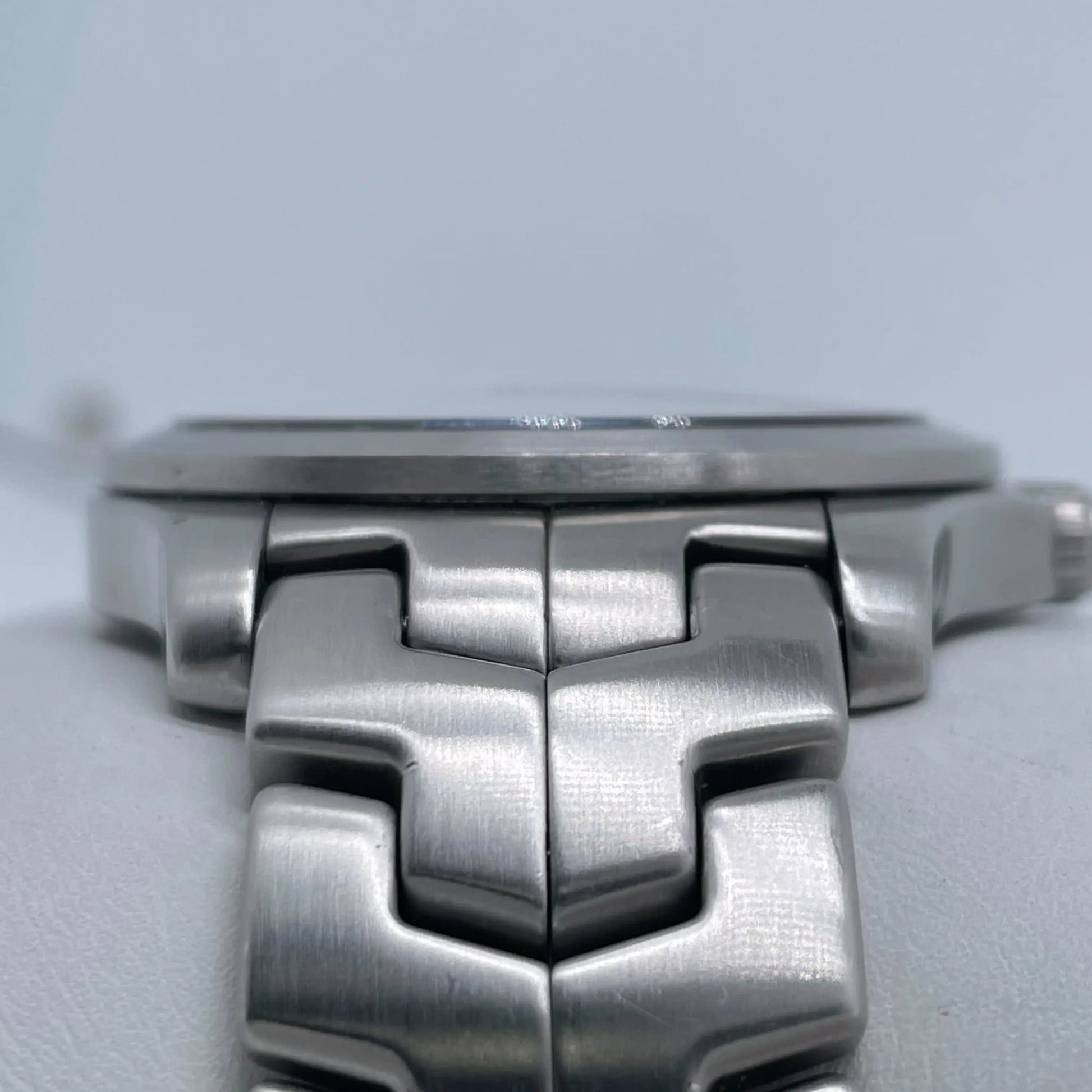 7th image of TAG Heuer  TAG Heuer Link Wristwatch, PreOwned condition