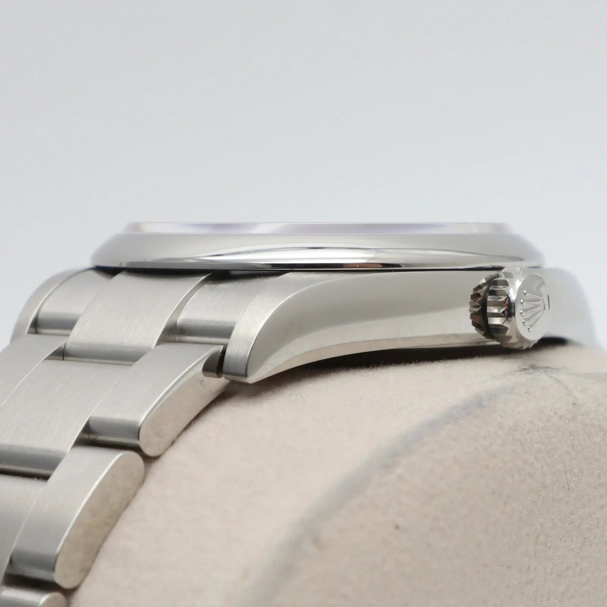 4th image of Rolex Rolex Oyster Perpetual Wristwatch, New condition