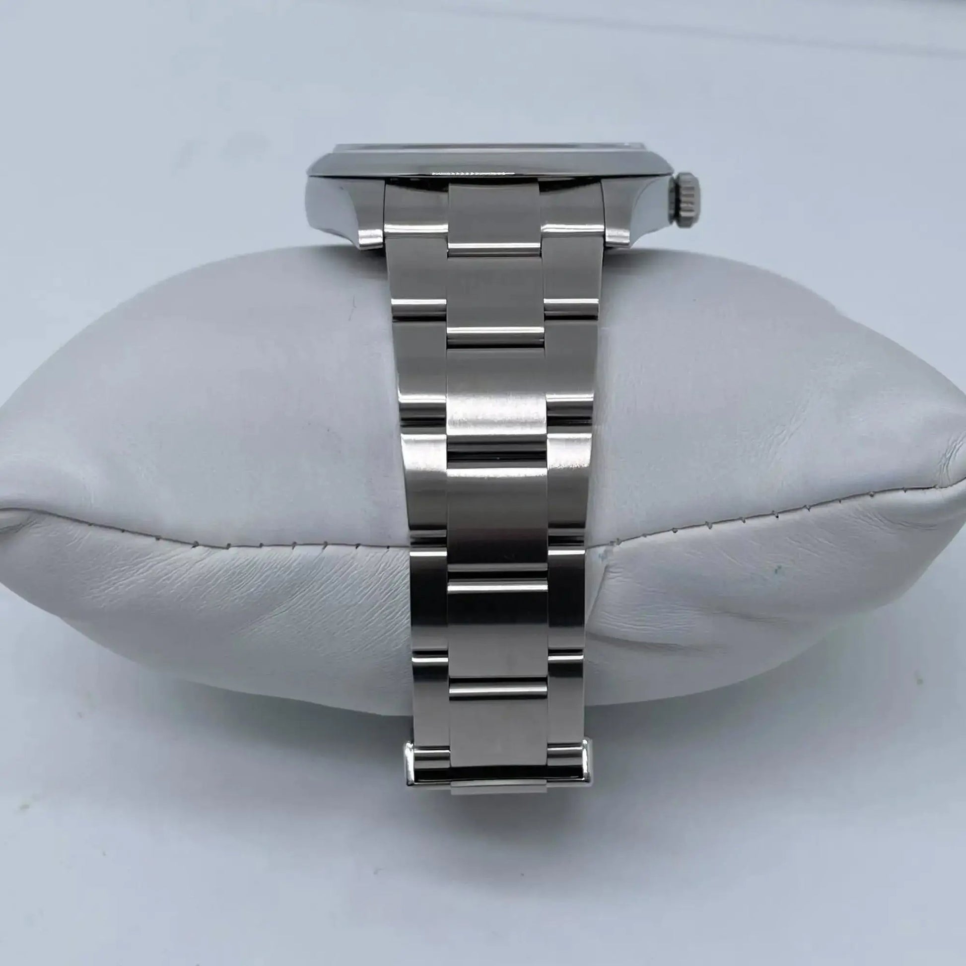 9th image of Rolex Rolex Oyster Perpetual 124300 Wristwatch, PreOwned condition