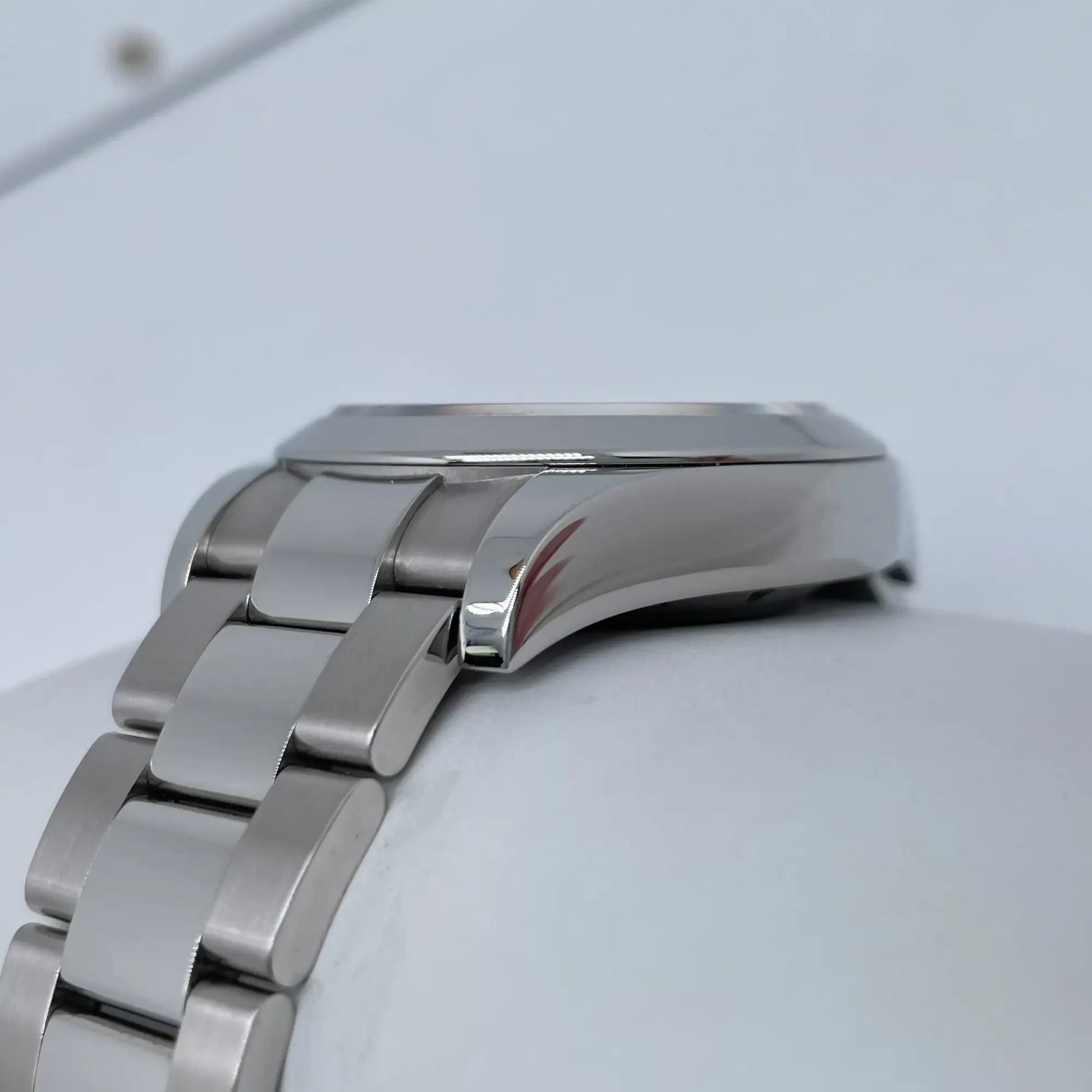 6th image of Rolex Rolex Milgauss Wristwatch, PreOwned condition