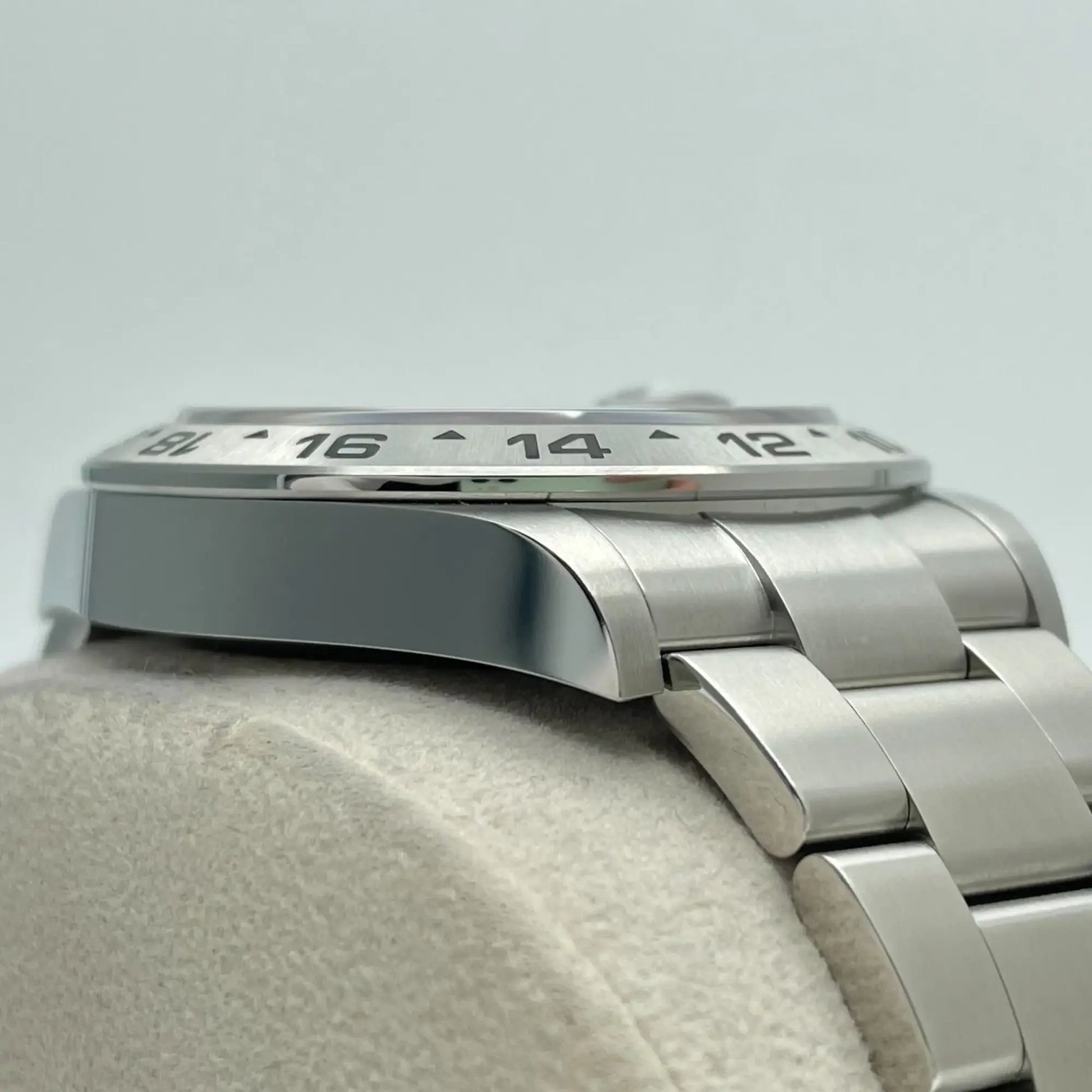 6th image of Rolex Rolex Explorer II Wristwatch, New condition