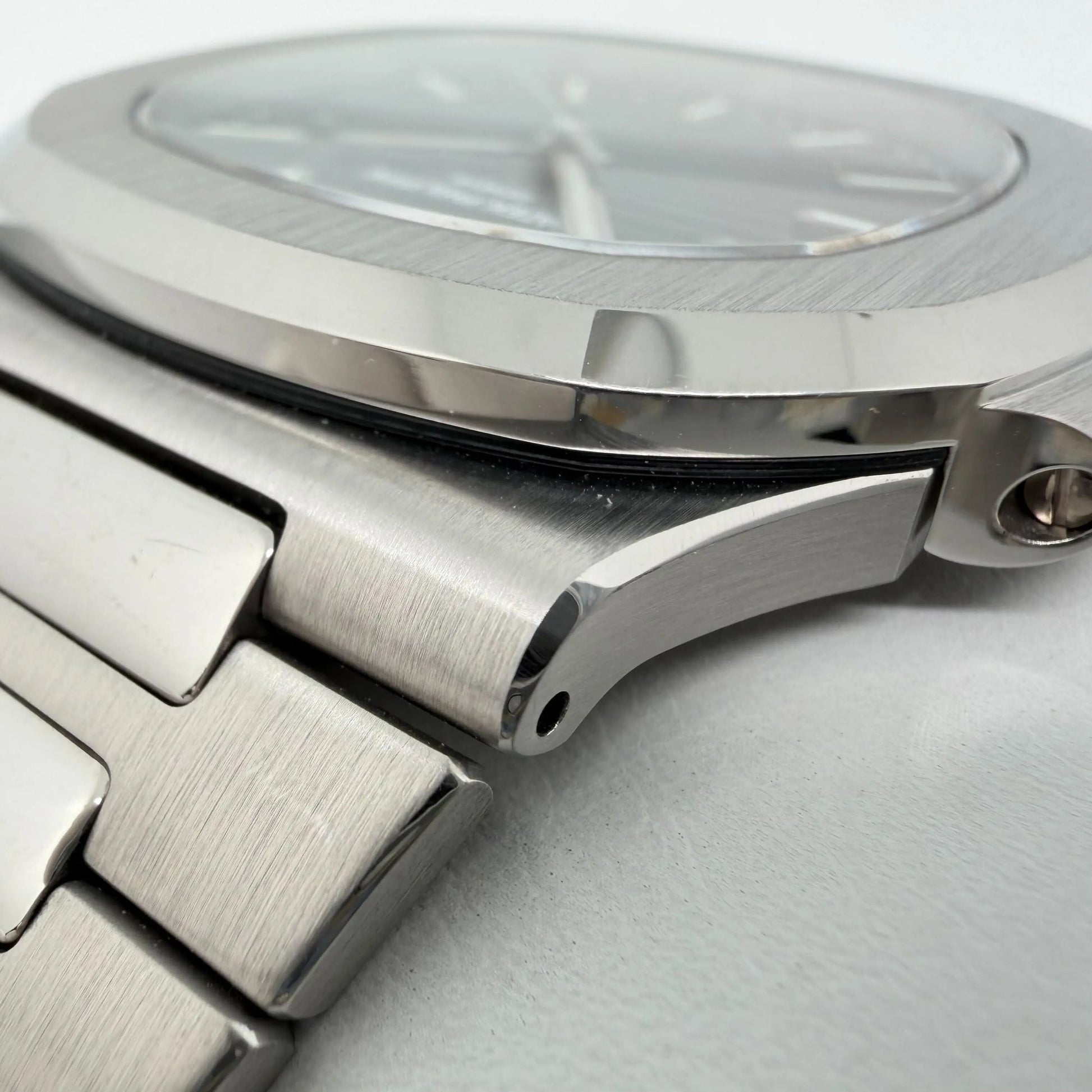 6th image of Patek Philippe Nautilus Wristwatch, PreOwned condition