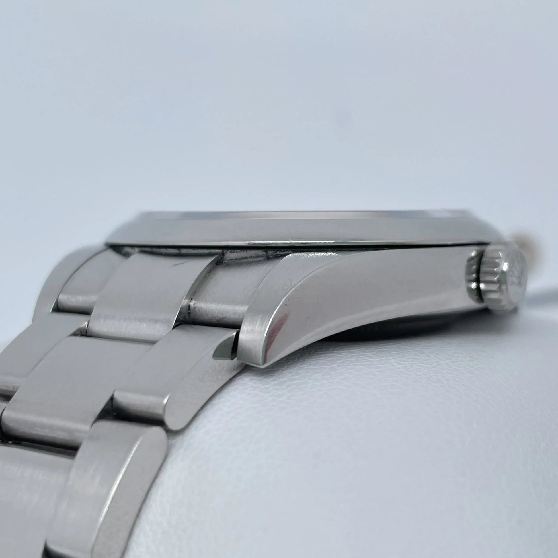 6th image of Rolex Rolex Oyster Perpetual 114300 Wristwatch, PreOwned condition