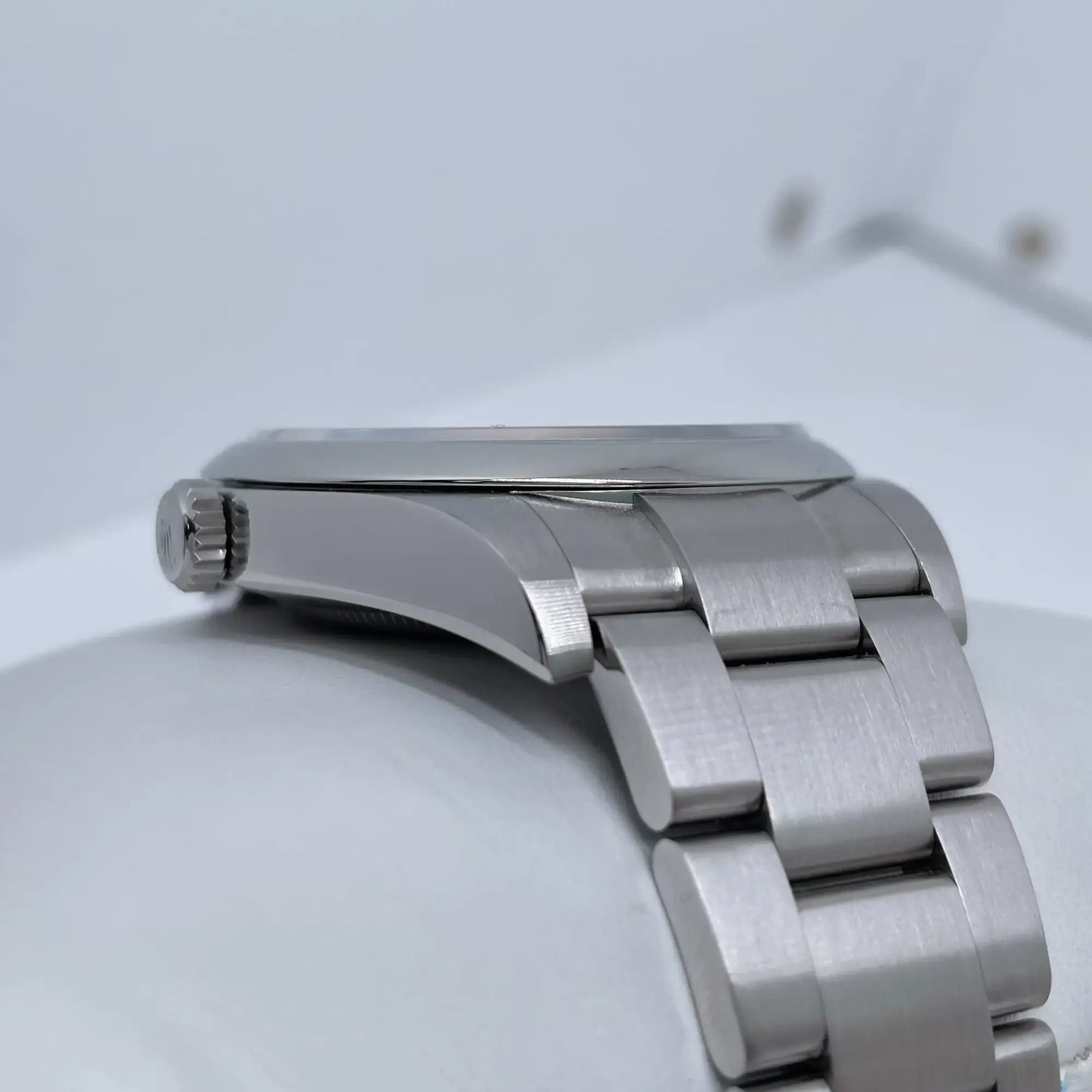 4th image of Rolex Rolex Oyster Perpetual 114300 Wristwatch, PreOwned condition