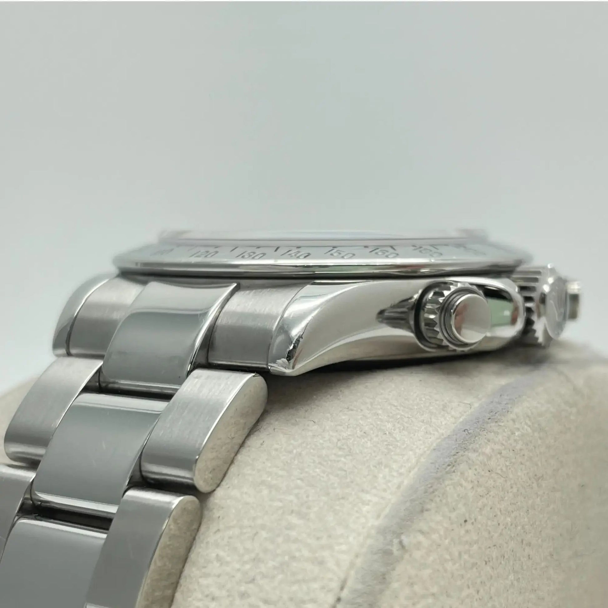 4th image of Rolex  Rolex Cosmograph Daytona Wristwatch, PreOwned condition