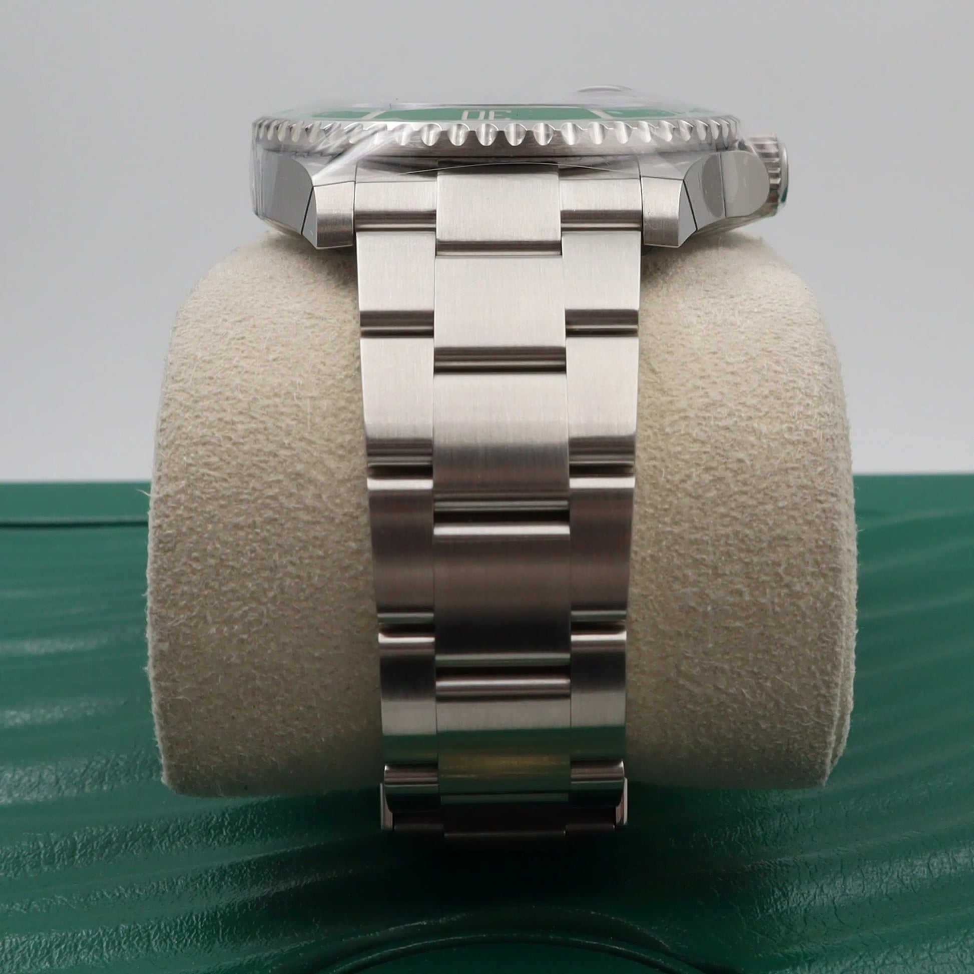 7th image of Rolex Rolex Submariner 126610LV Wristwatch, New condition