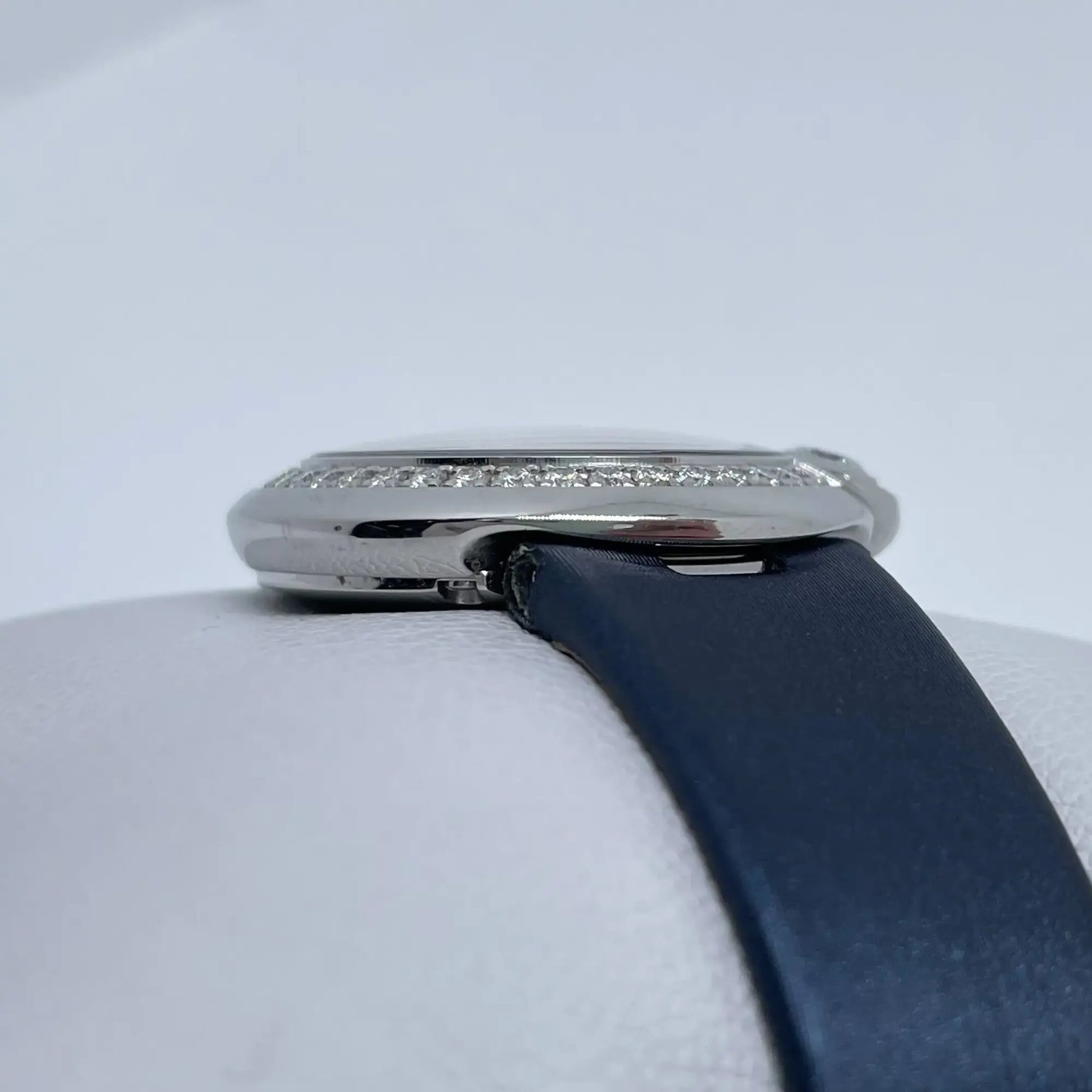 5th image of Cartier W4BL0002 Wristwatch, PreOwned condition