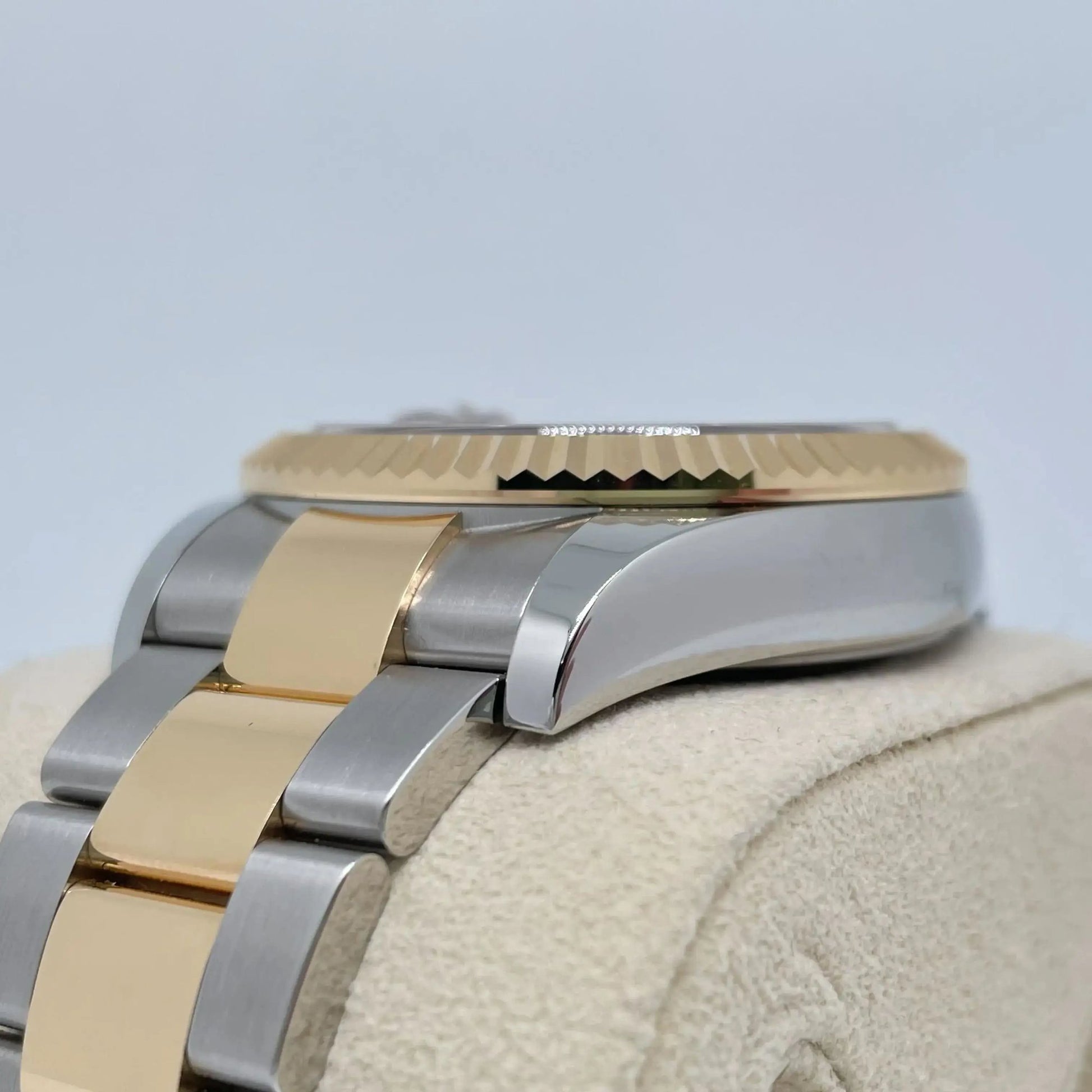 6th image of Rolex Rolex Sky-Dweller 326933 Wristwatch, PreOwned condition