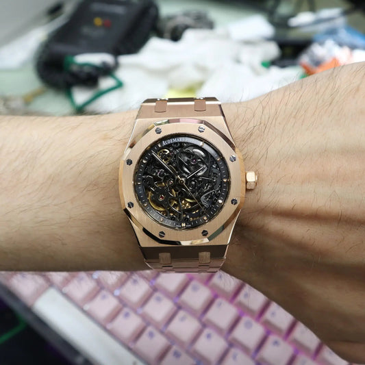 2nd image of Audemars Piguet Royal Oak Wristwatch, PreOwned condition