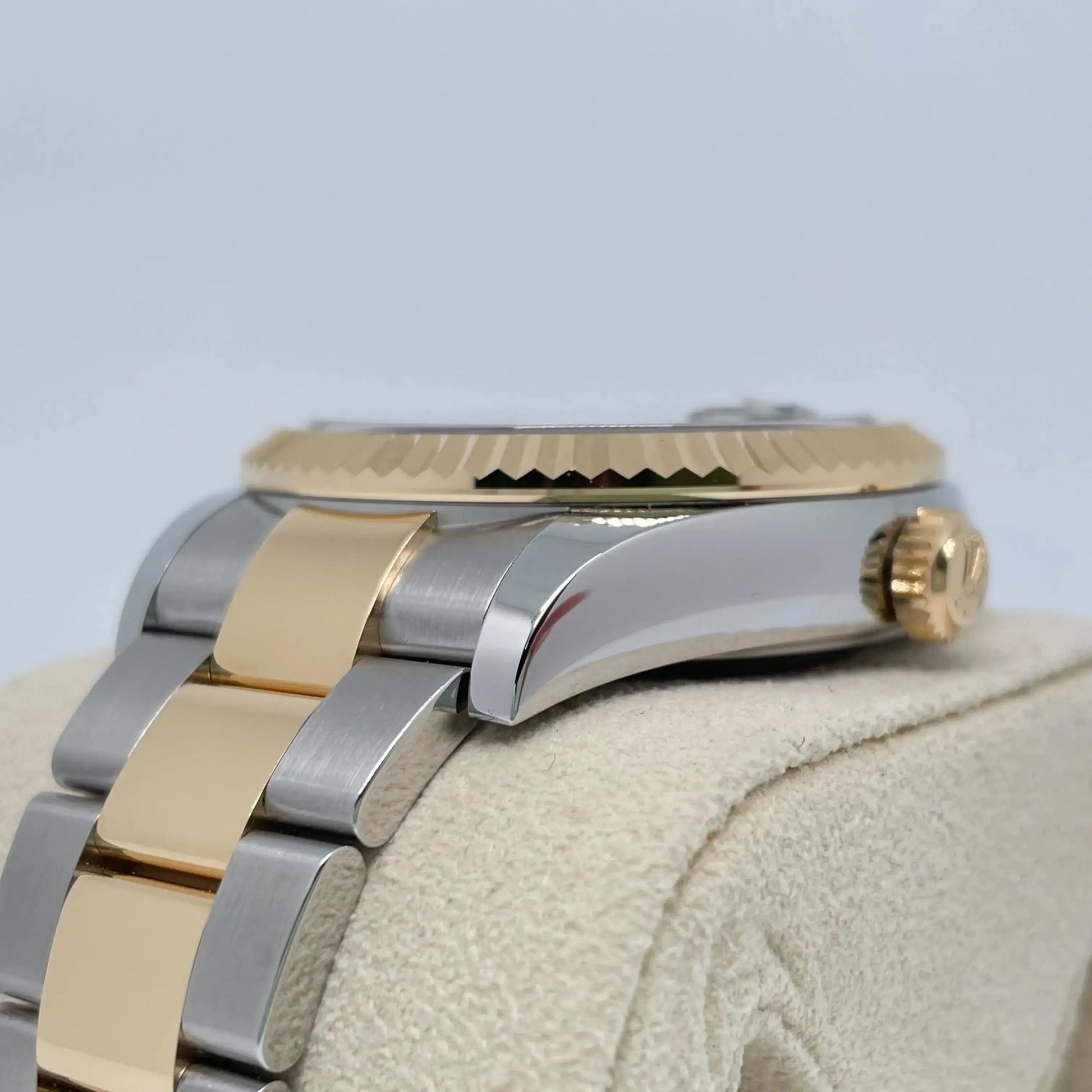 4th image of Rolex Rolex Sky-Dweller 326933 Wristwatch, PreOwned condition