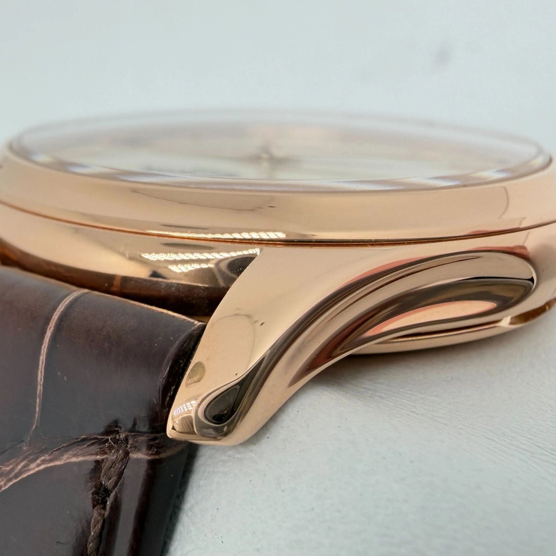 4th image of Patek Philippe Patek Philippe Calatrava Wristwatch, PreOwned condition