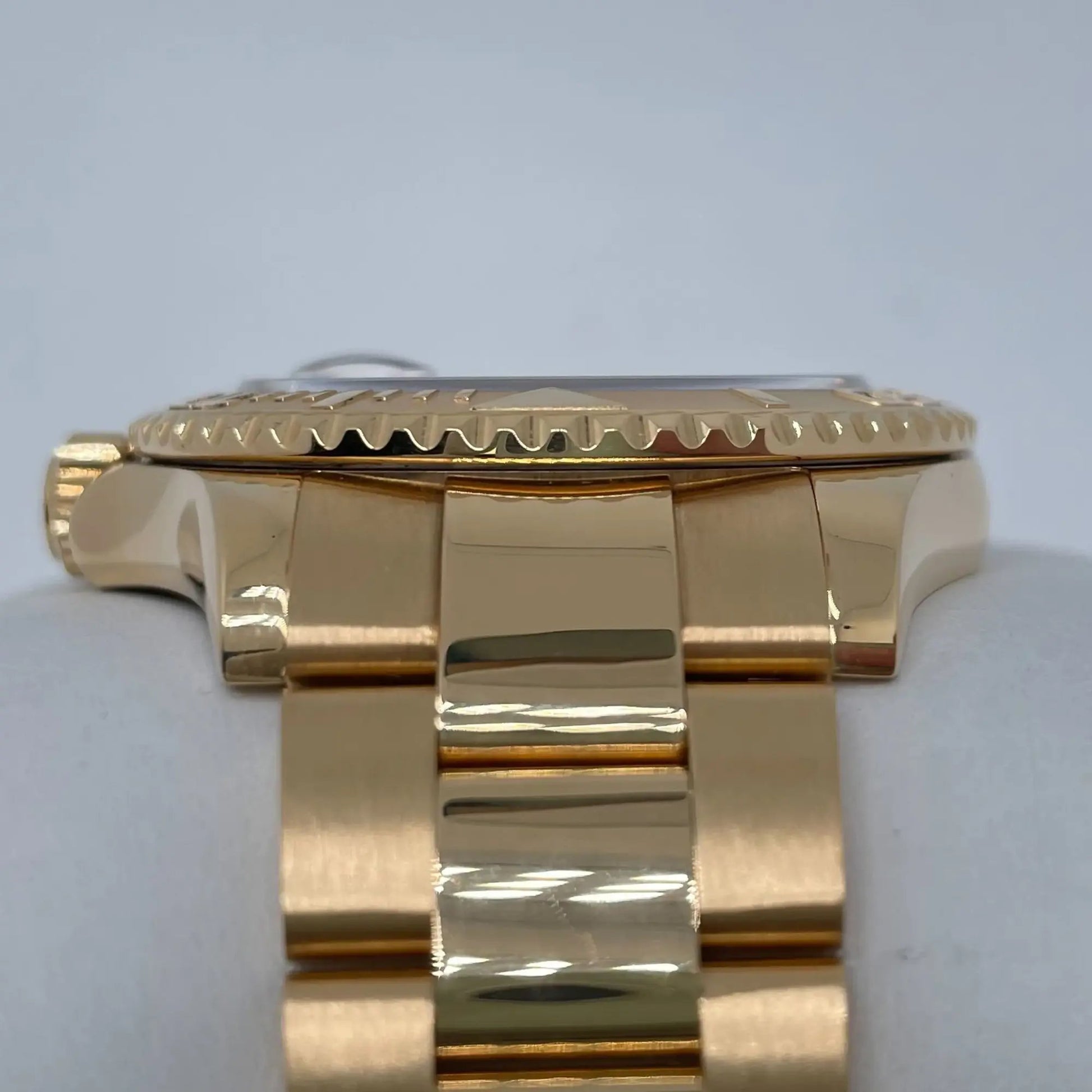 9th image of Rolex Yacht-Master Wristwatch, PreOwned condition